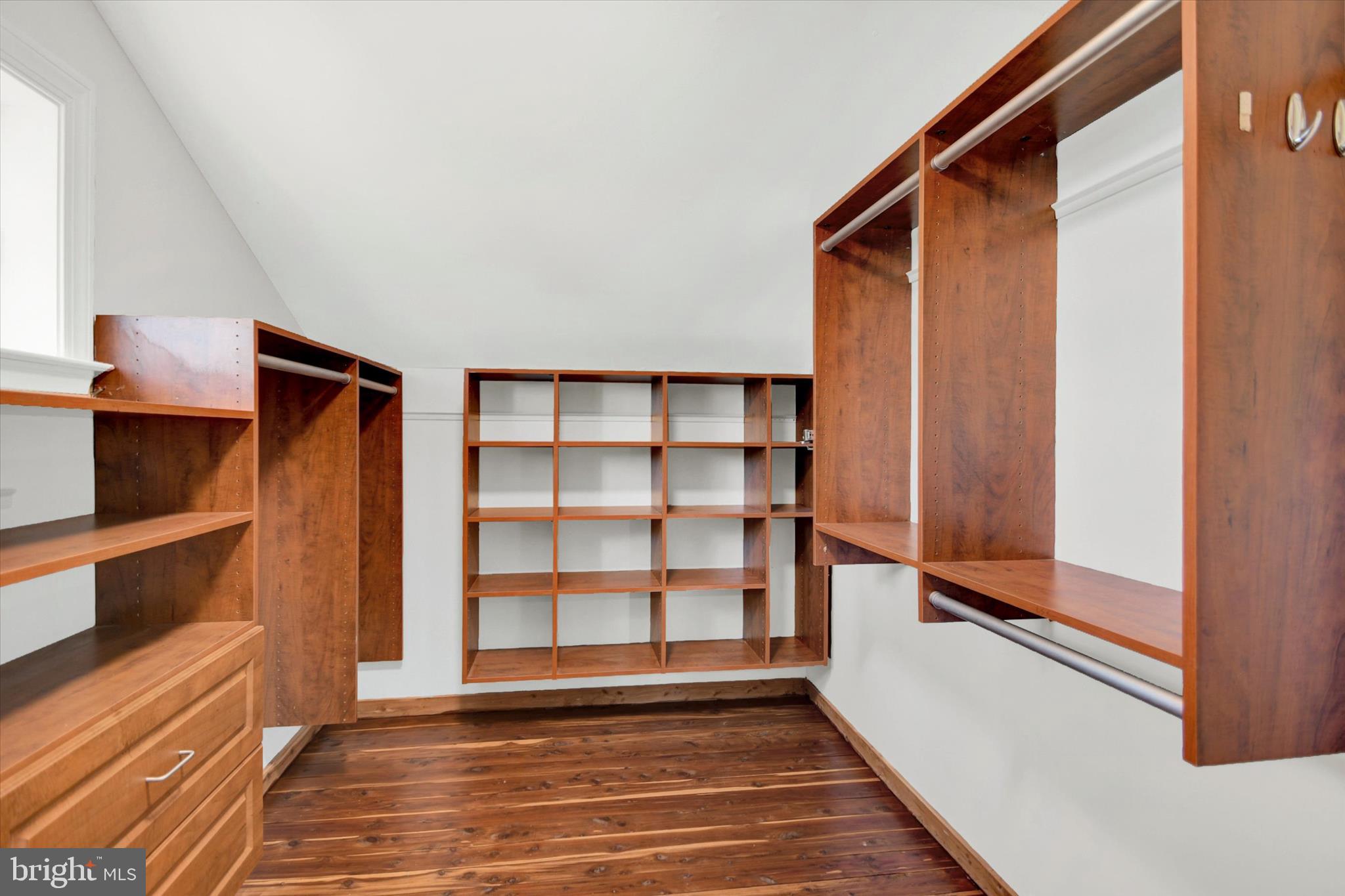 HERSHEYS MILL ESTS - Residential