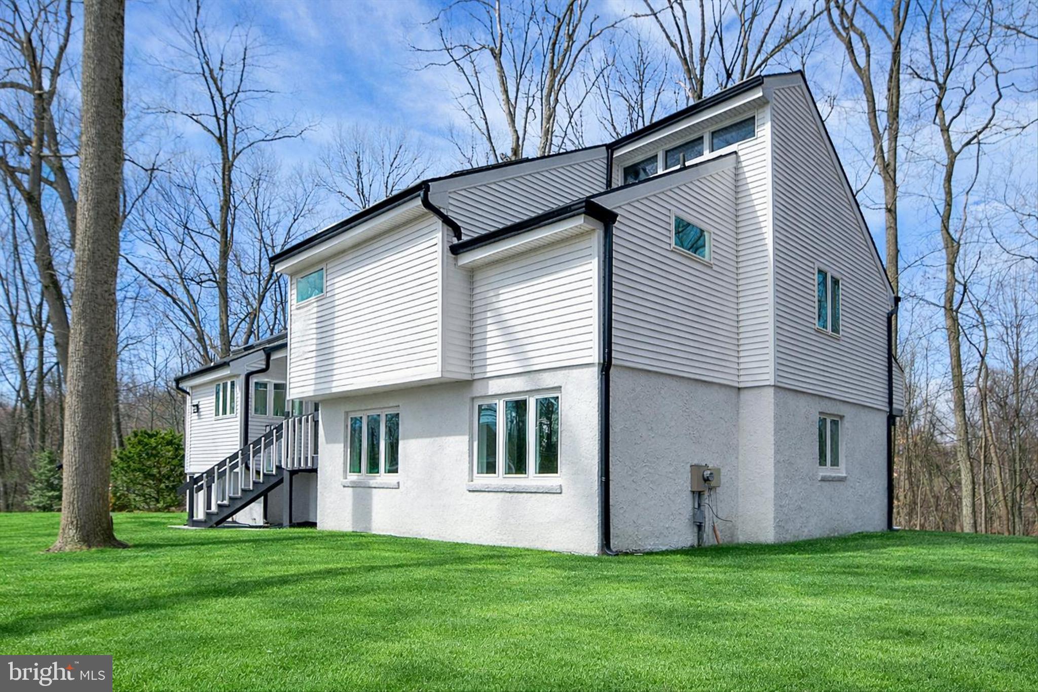 HERSHEYS MILL ESTS - Residential