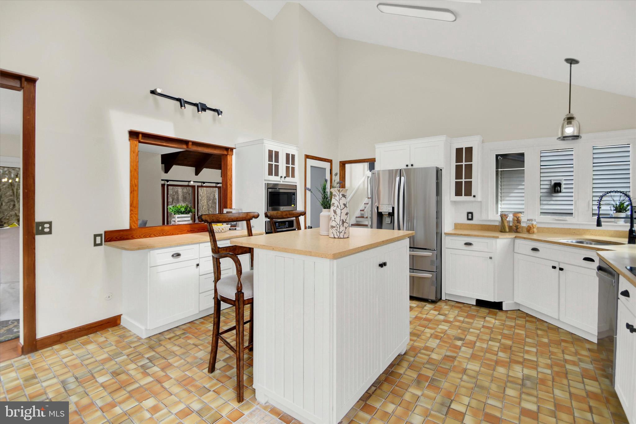 HERSHEYS MILL ESTS - Residential