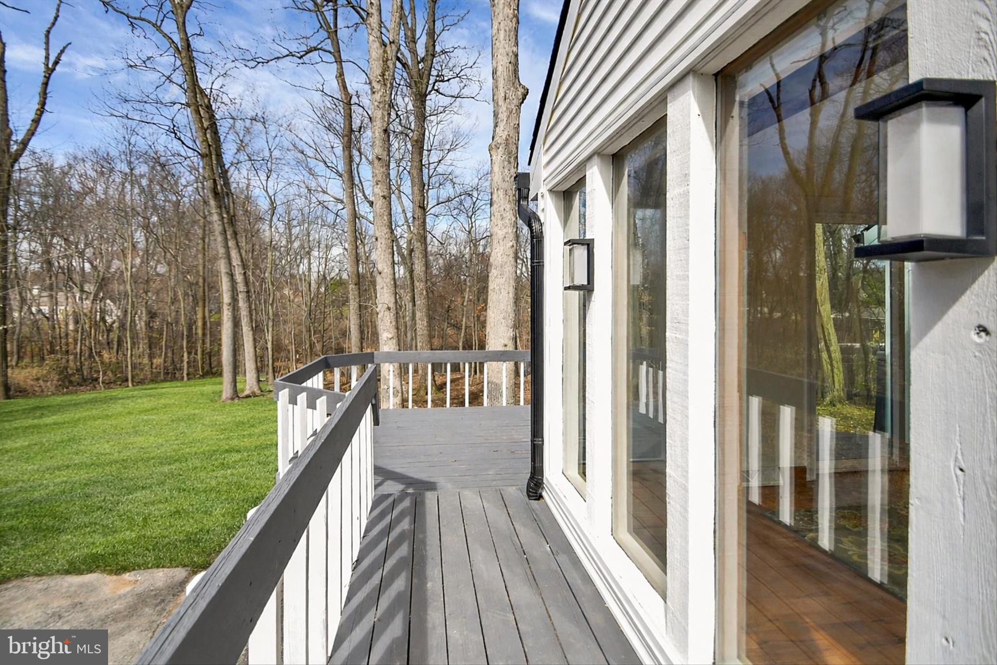 HERSHEYS MILL ESTS - Residential