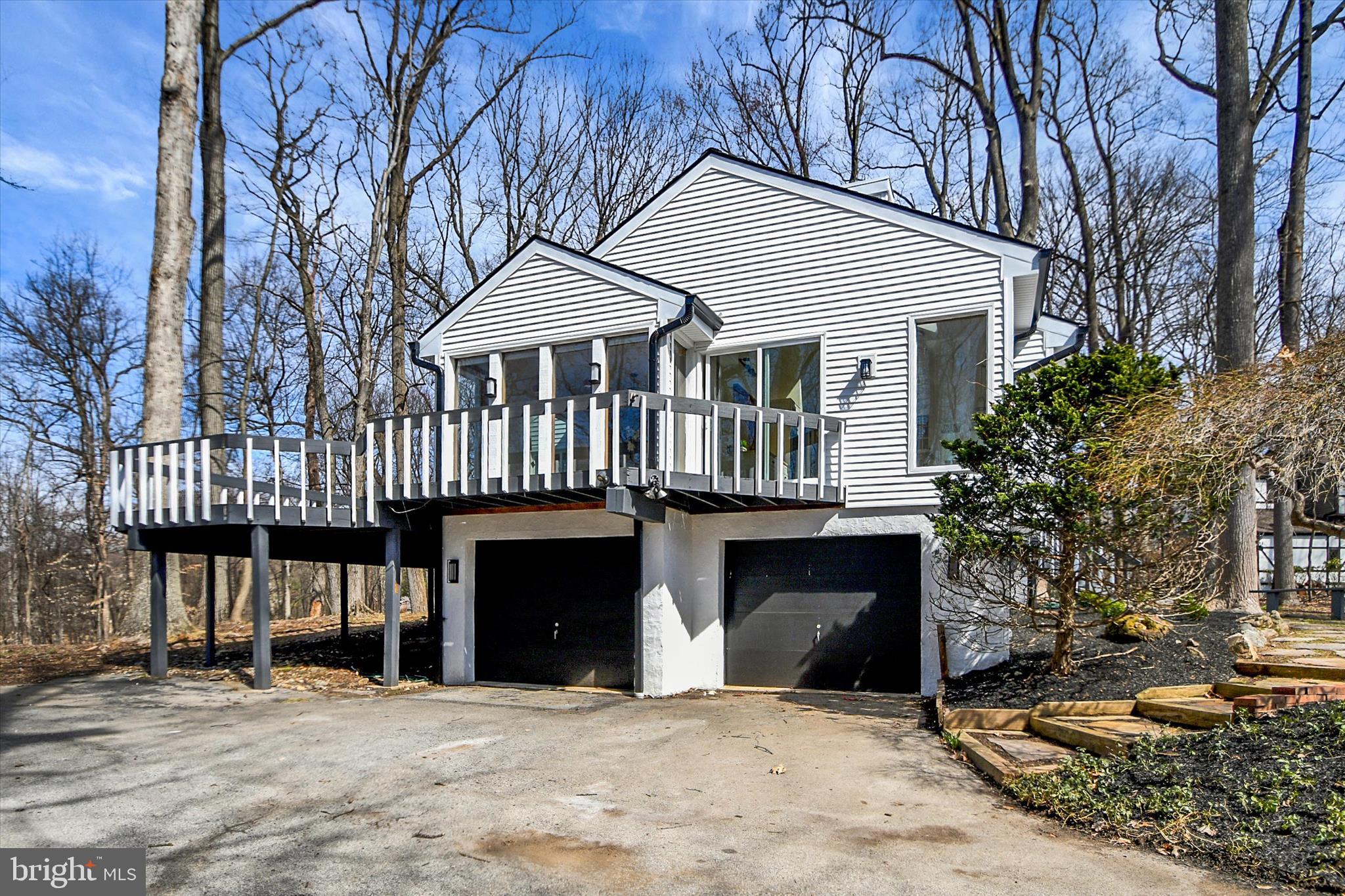 HERSHEYS MILL ESTS - Residential