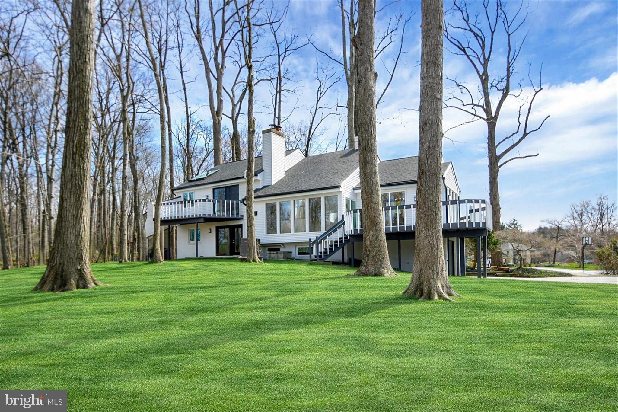 HERSHEYS MILL ESTS - Residential