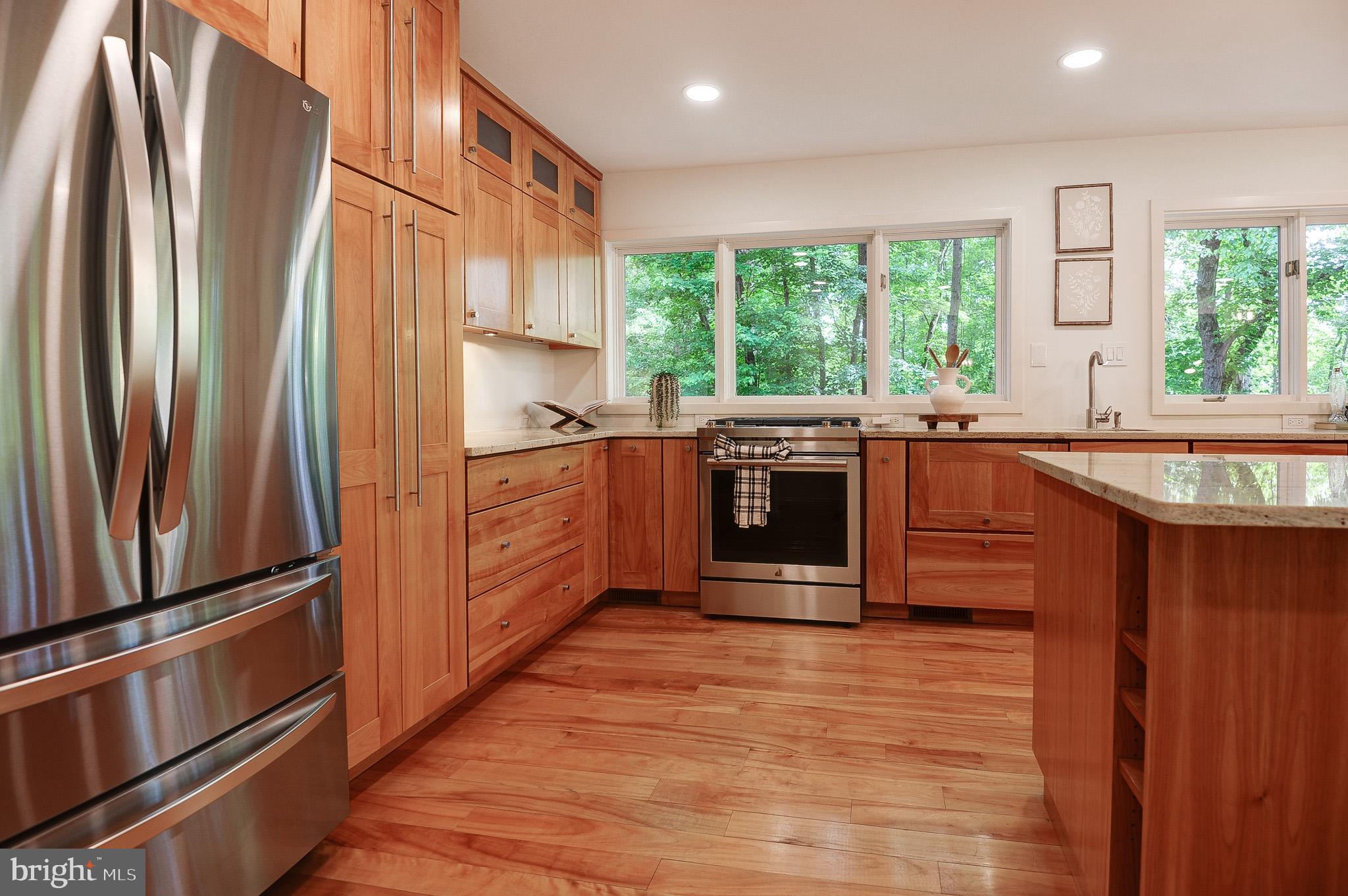 RESTON - Residential