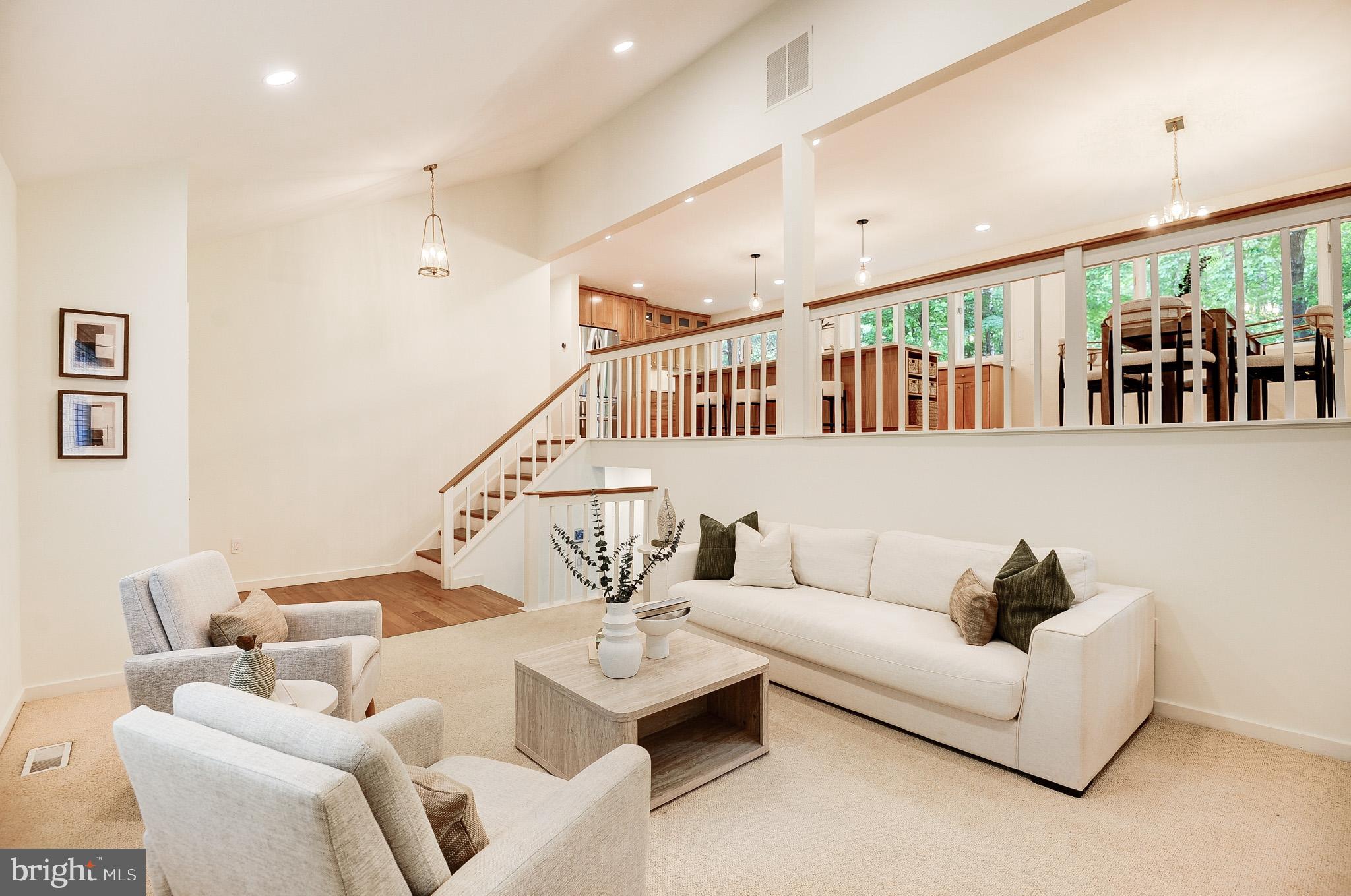 RESTON - Residential