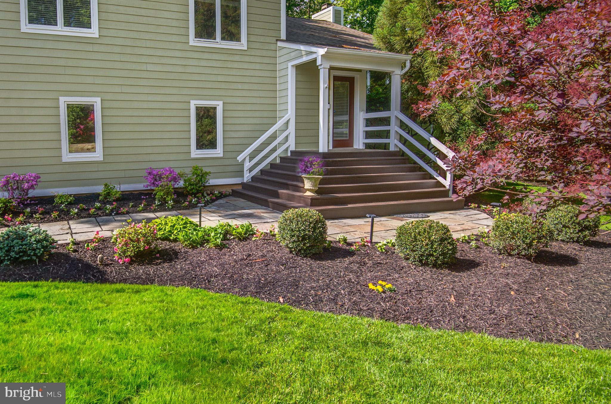 RESTON - Residential