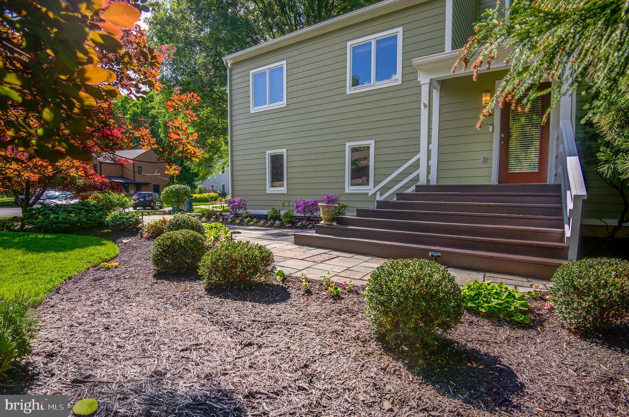 RESTON - Residential