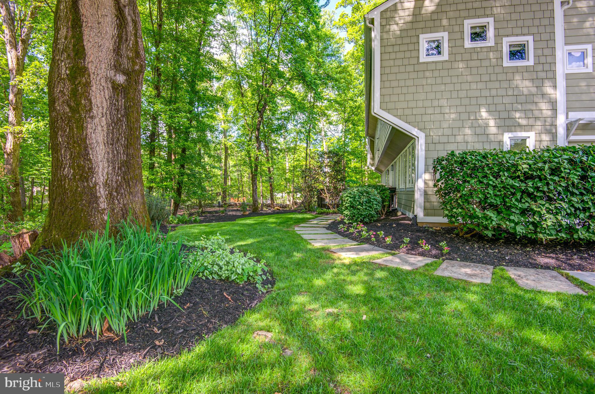 RESTON - Residential