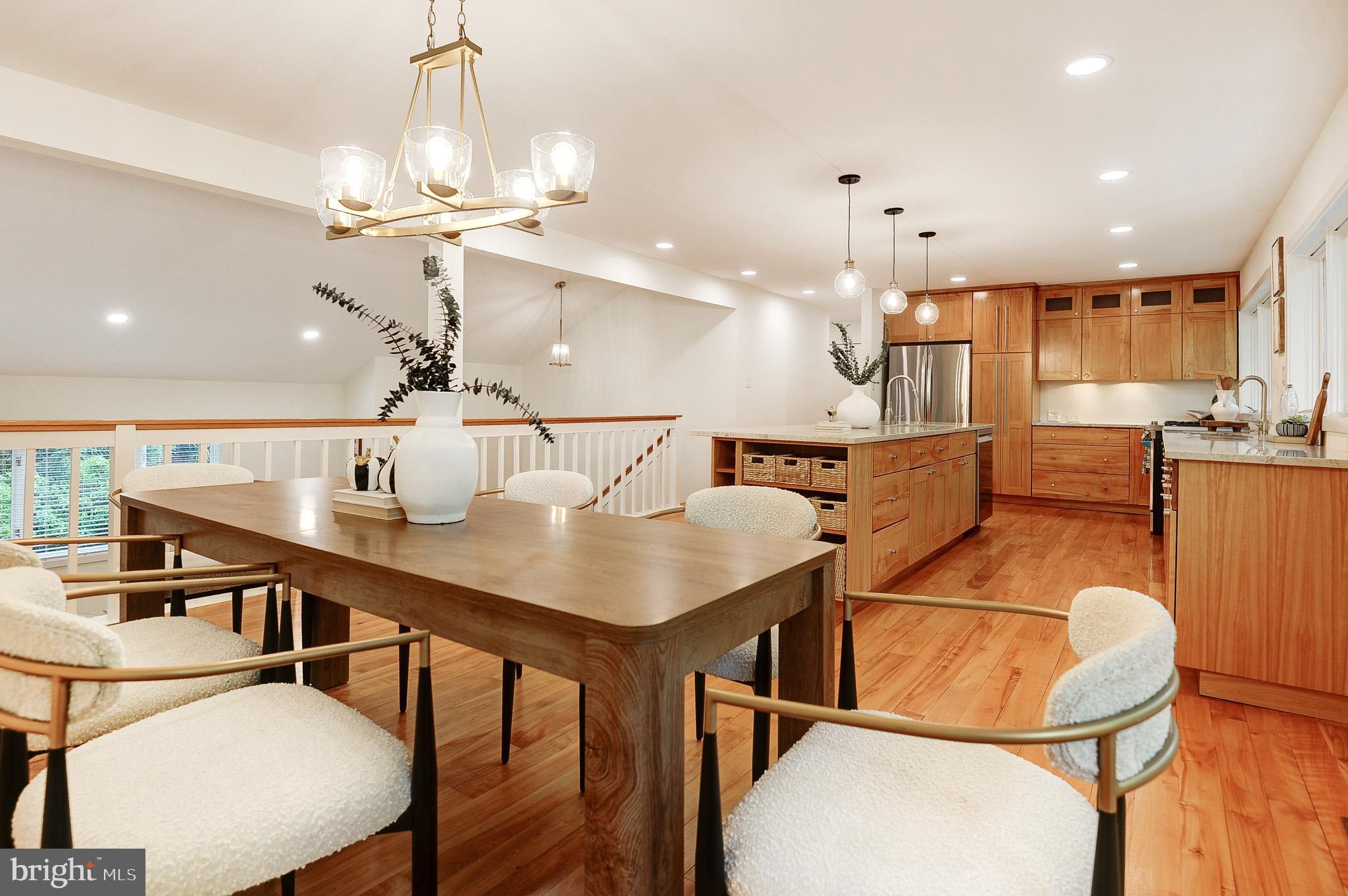 RESTON - Residential