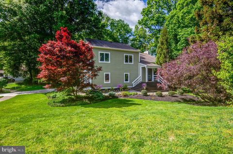 Photo of 2450 Brussels Court, RESTON, VA 20191 (MLS # VAFX2311604)