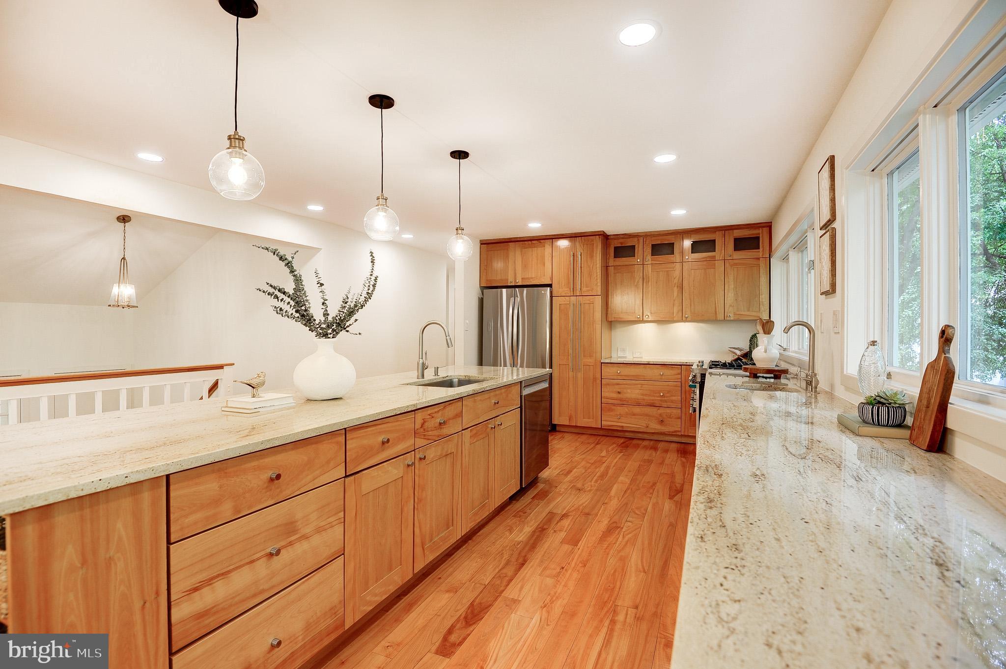 RESTON - Residential