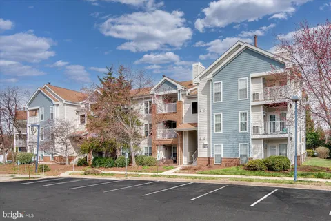 20960 Timber Ridge Terrace Unit 301, Ashburn, VA 20147 - MLS#: VALO2091316