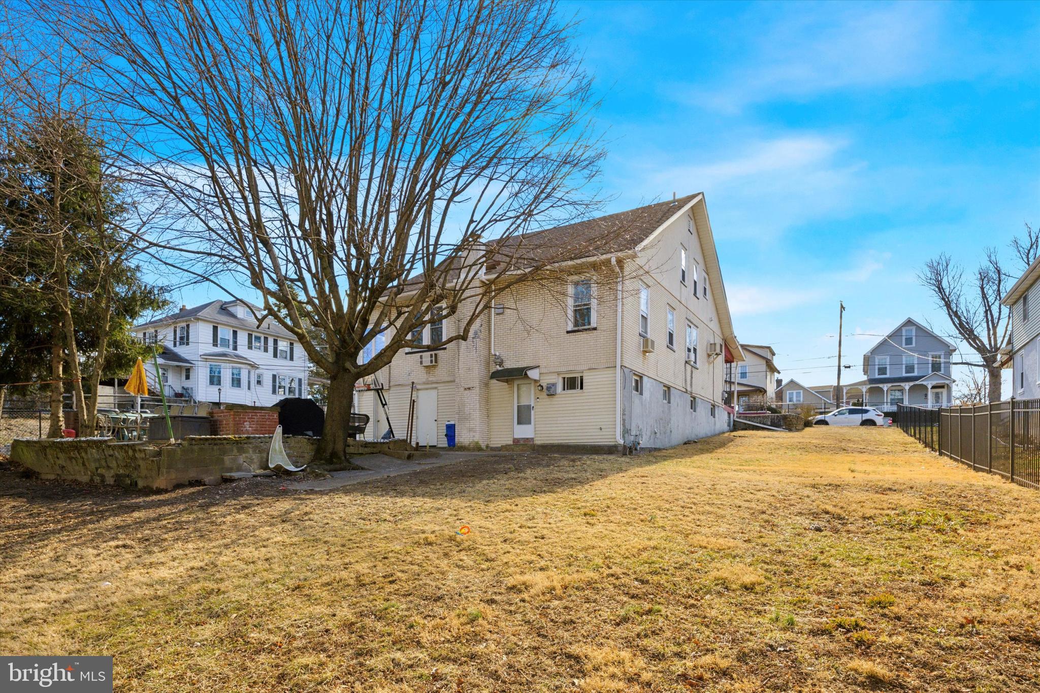 ROCKLEDGE - Residential