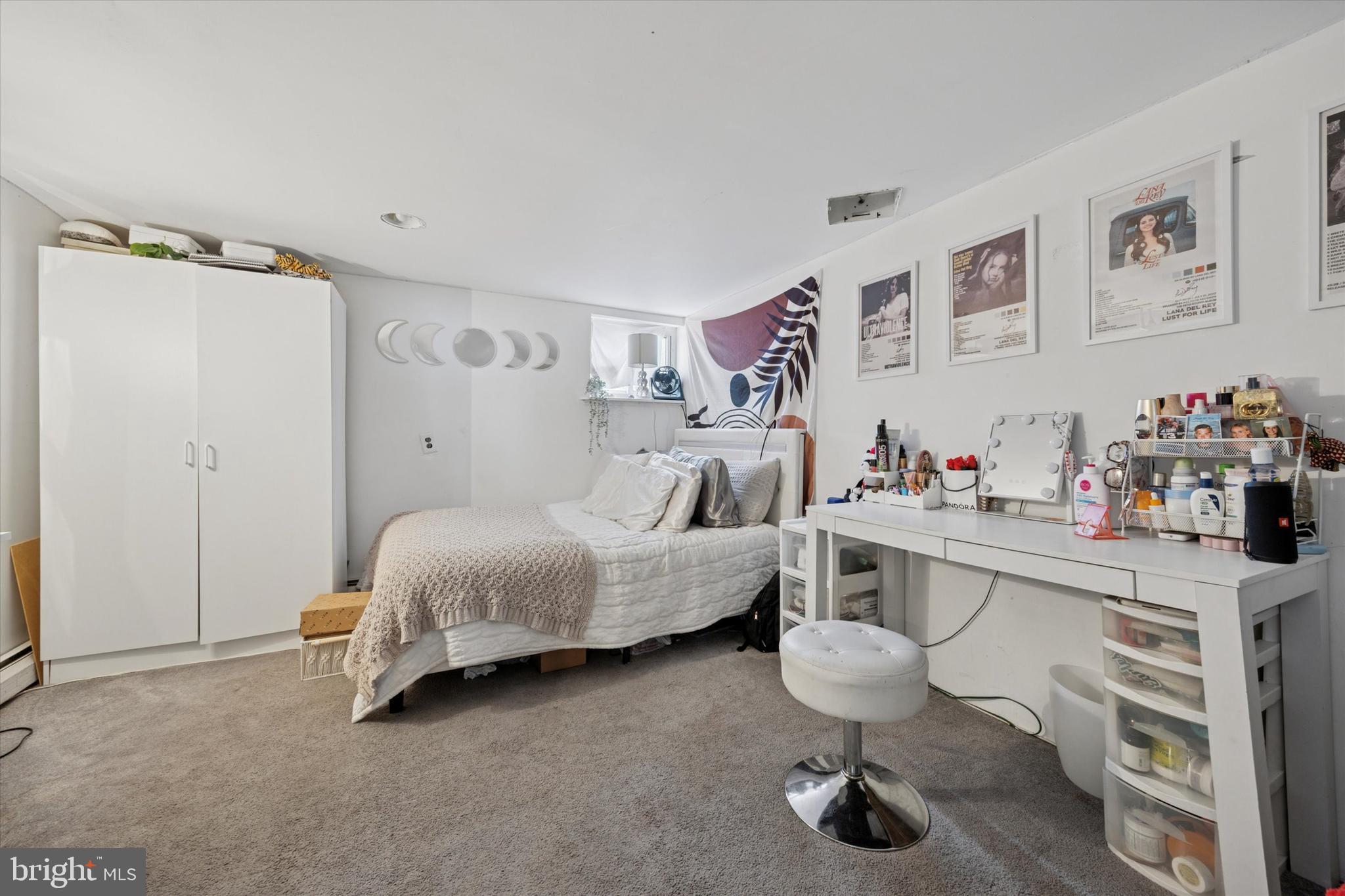 ROCKLEDGE - Residential