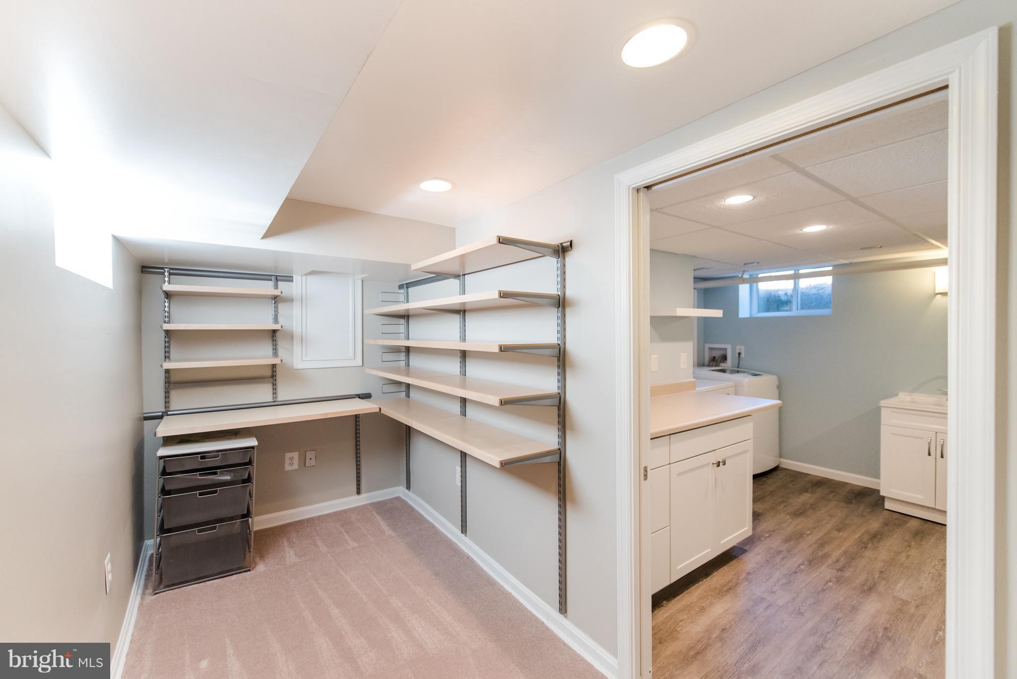 ROSEMONT PARK - Residential