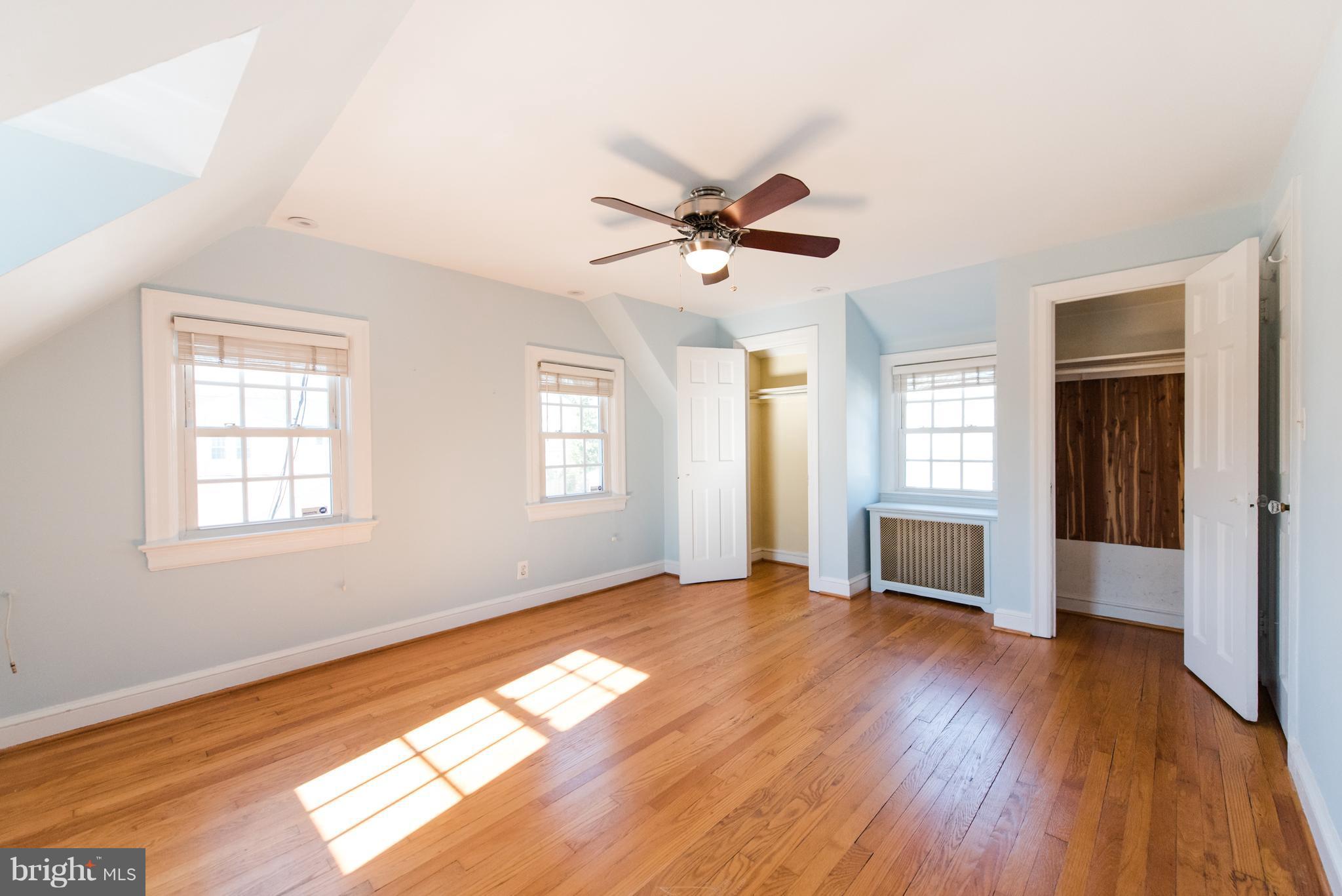 ROSEMONT PARK - Residential