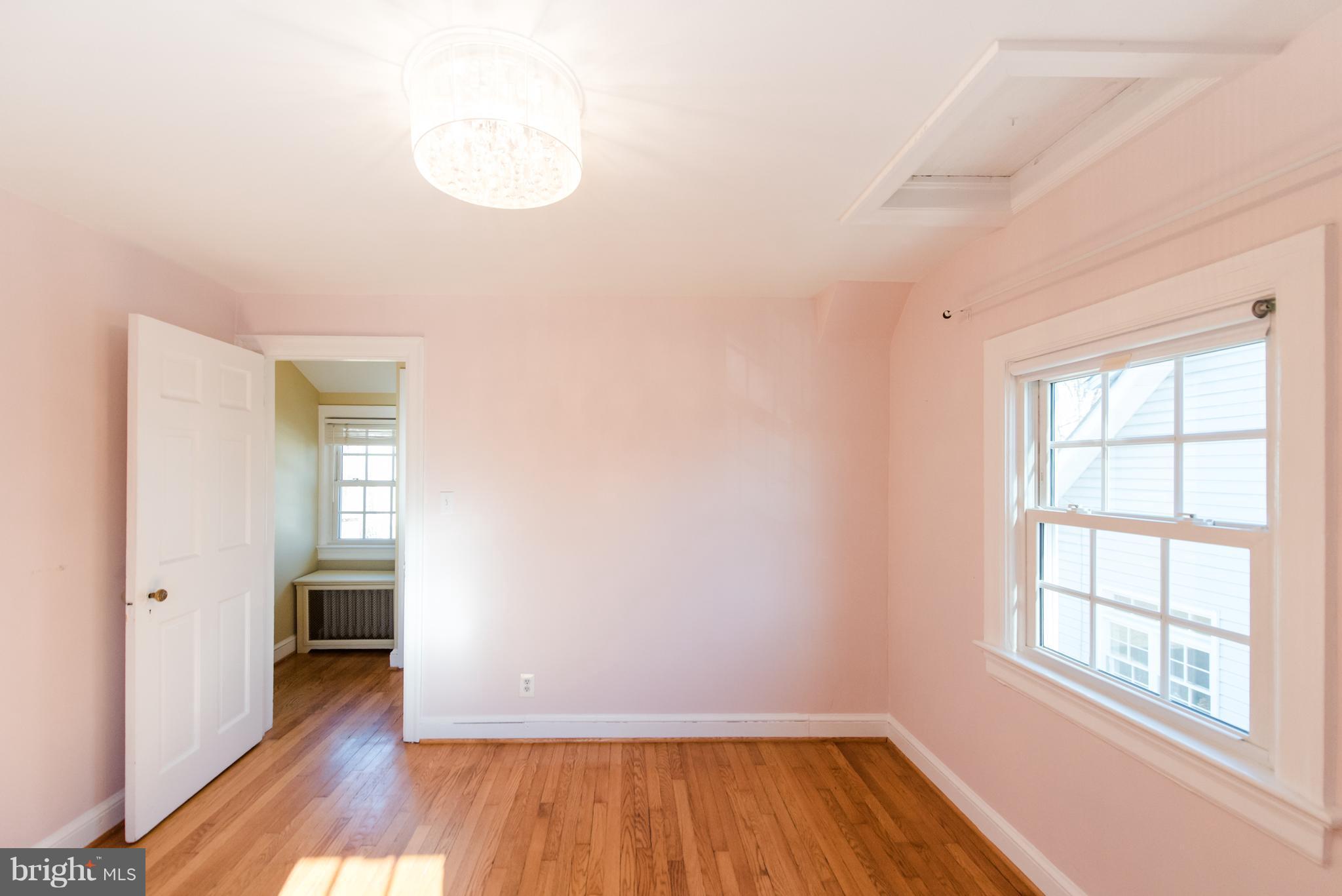 ROSEMONT PARK - Residential