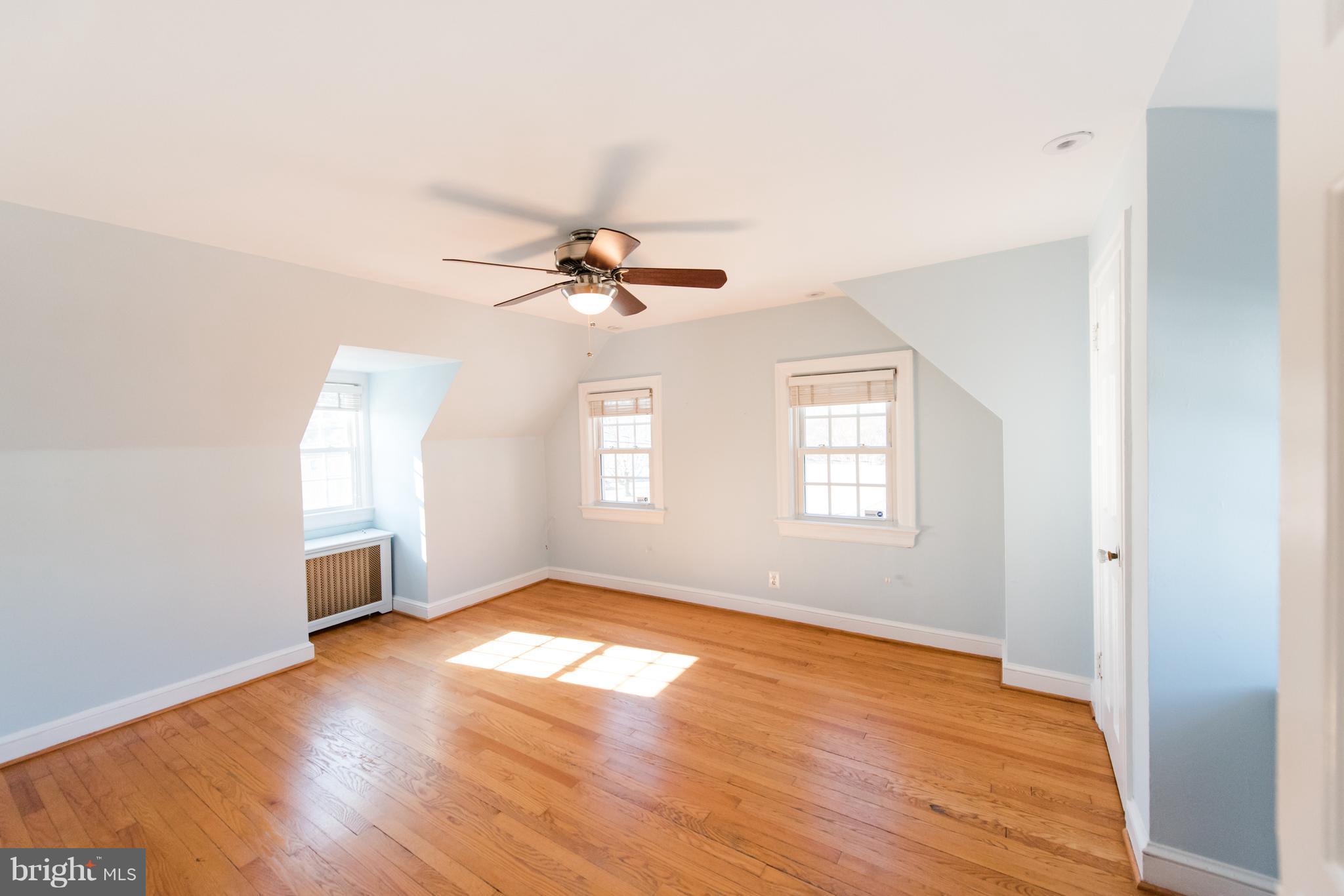 ROSEMONT PARK - Residential