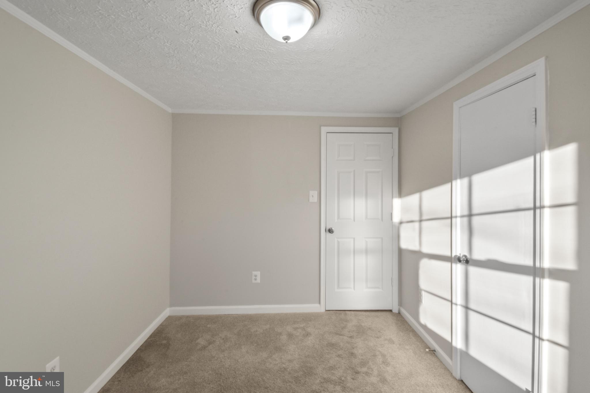 TODDS TAVERN - Residential