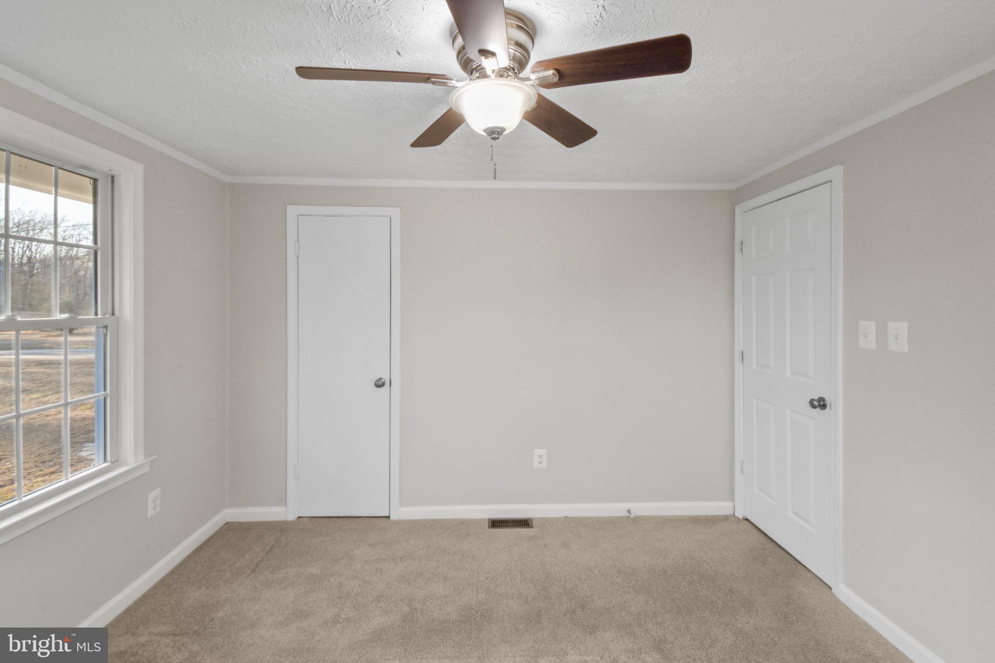 TODDS TAVERN - Residential