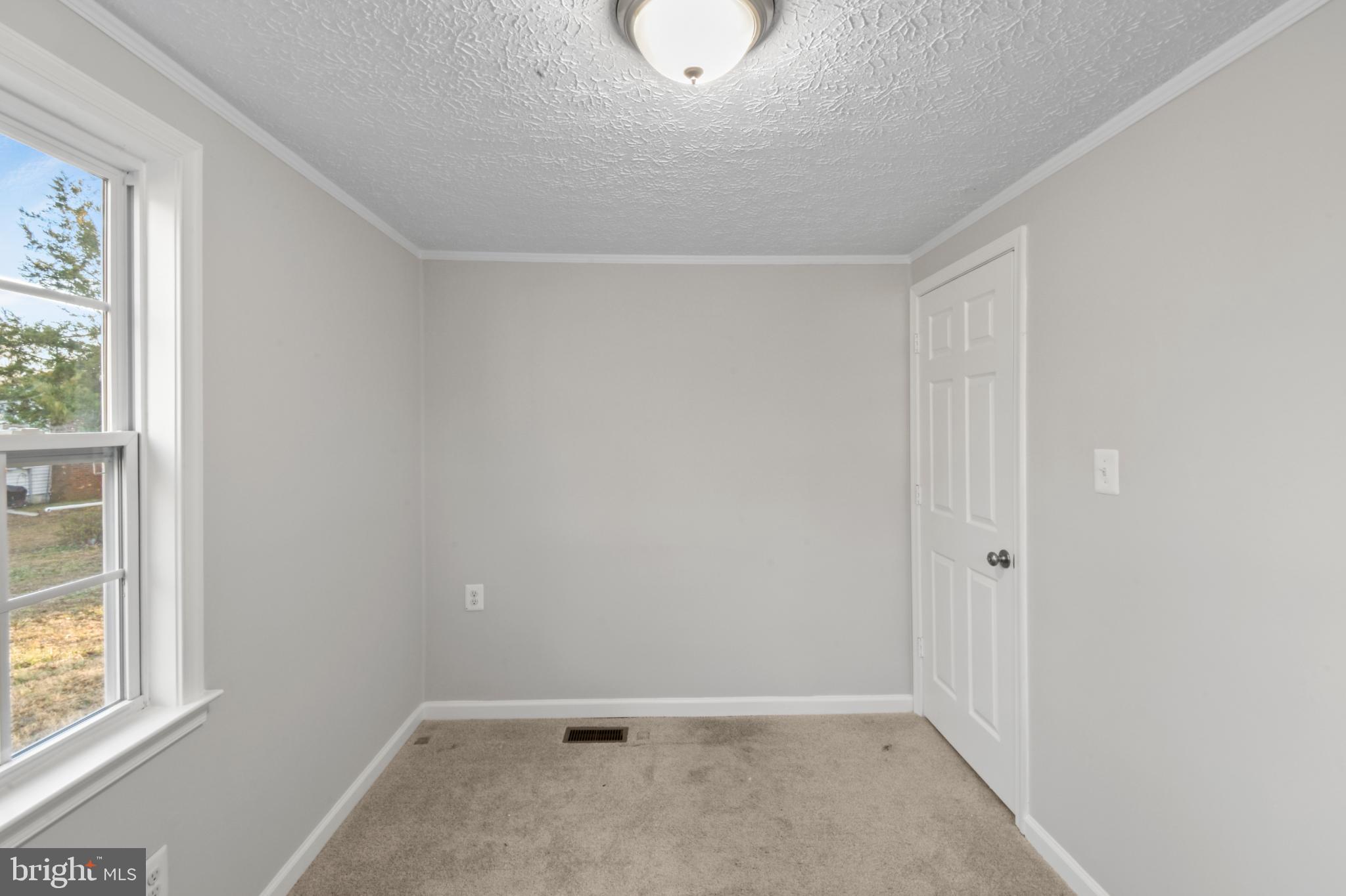 TODDS TAVERN - Residential