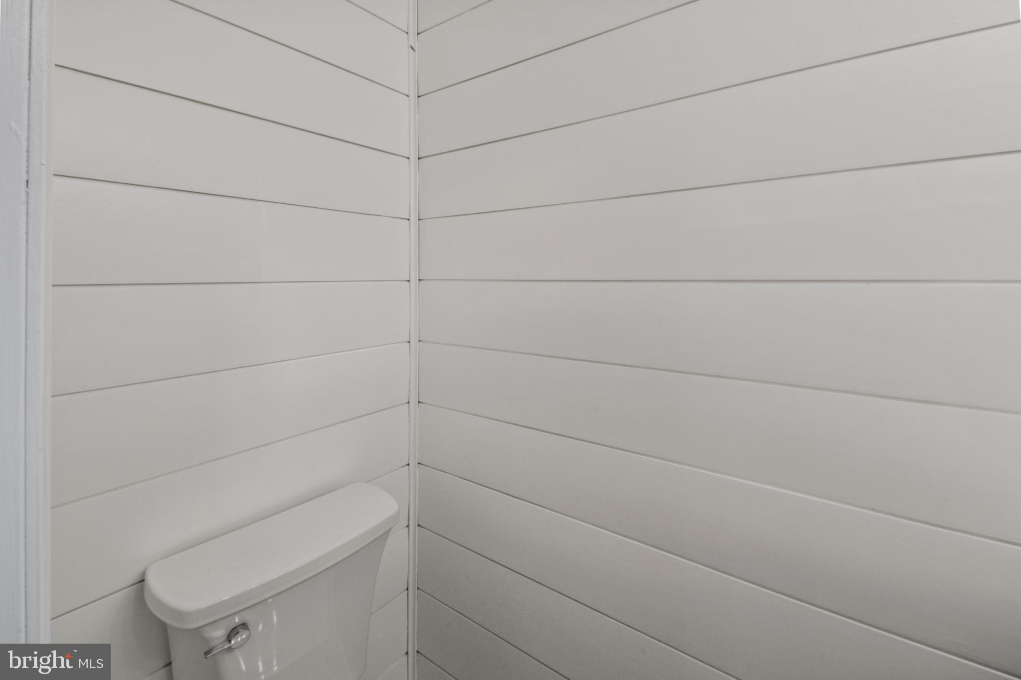 TODDS TAVERN - Residential