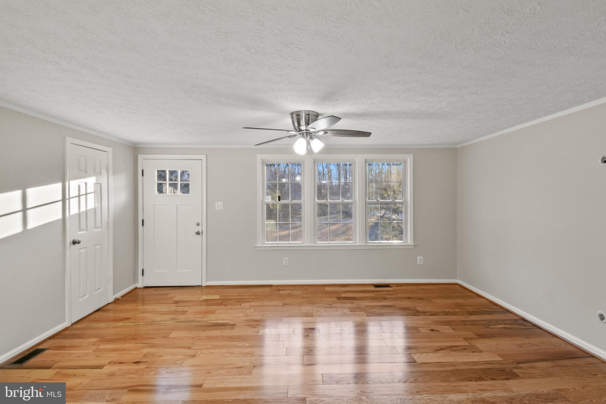 TODDS TAVERN - Residential