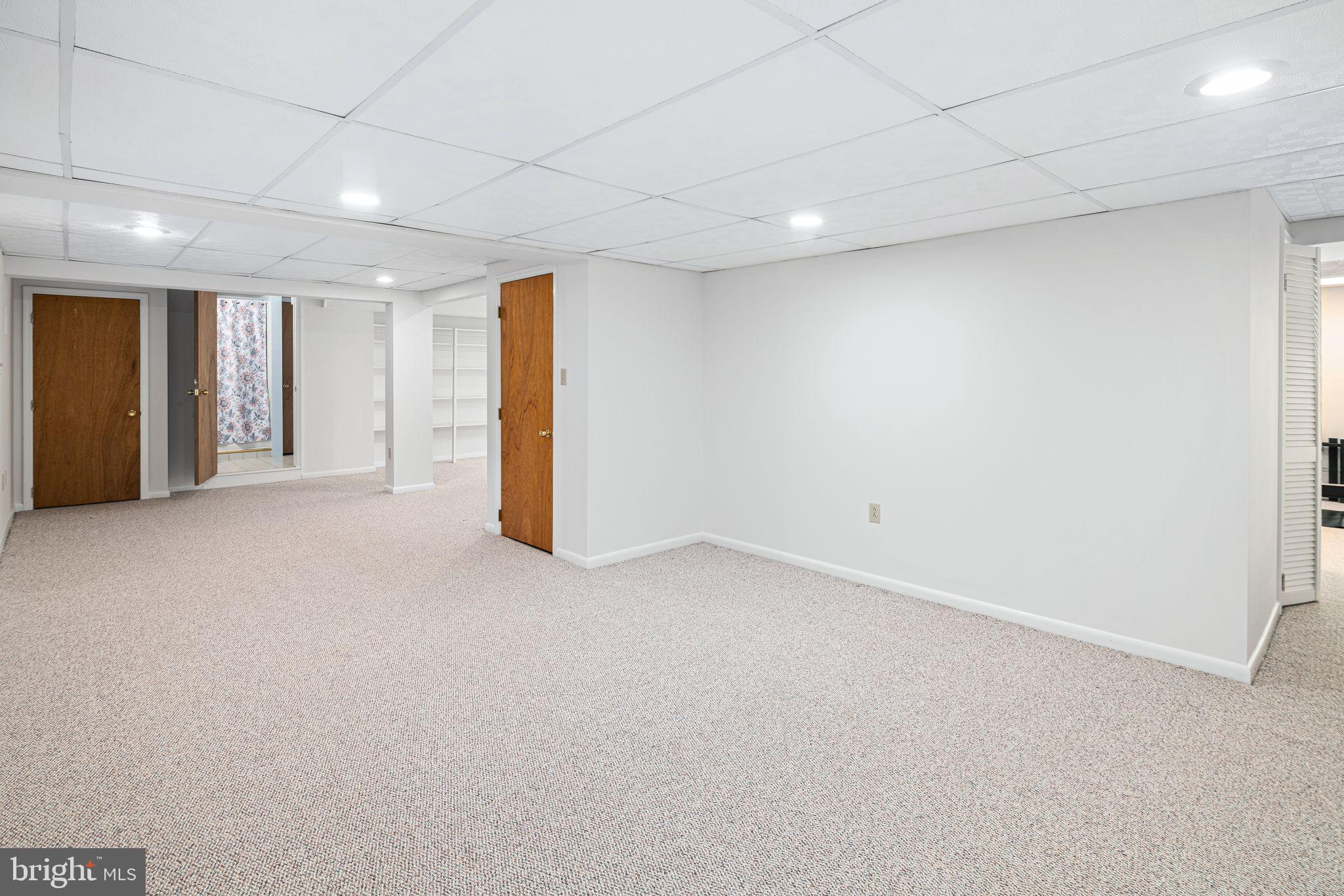 MILL RUN - Residential