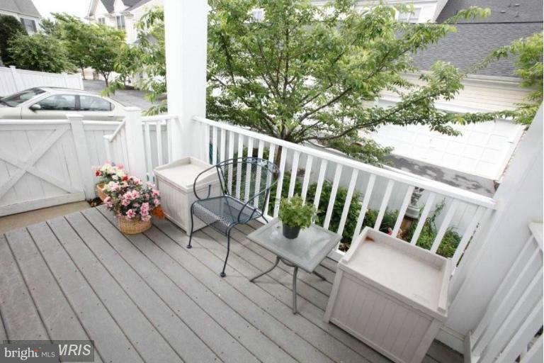 KING FARM WATKINS POND - Residential Lease