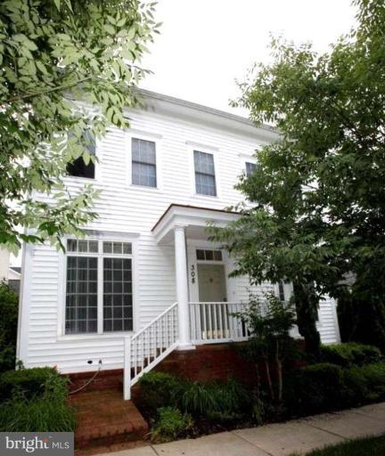 KING FARM WATKINS POND - Residential Lease