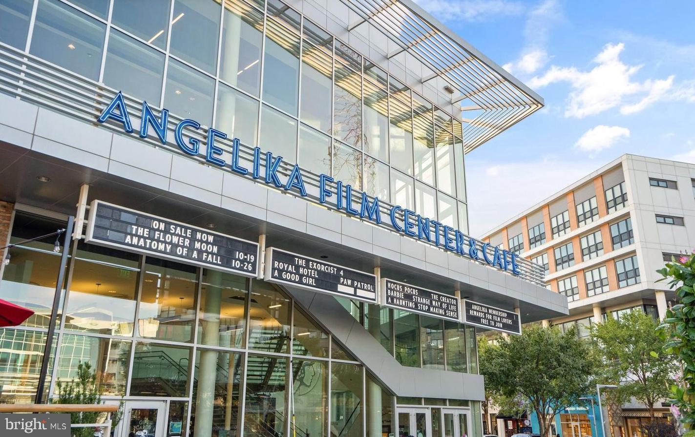 DUNN LORING WOODS - Residential