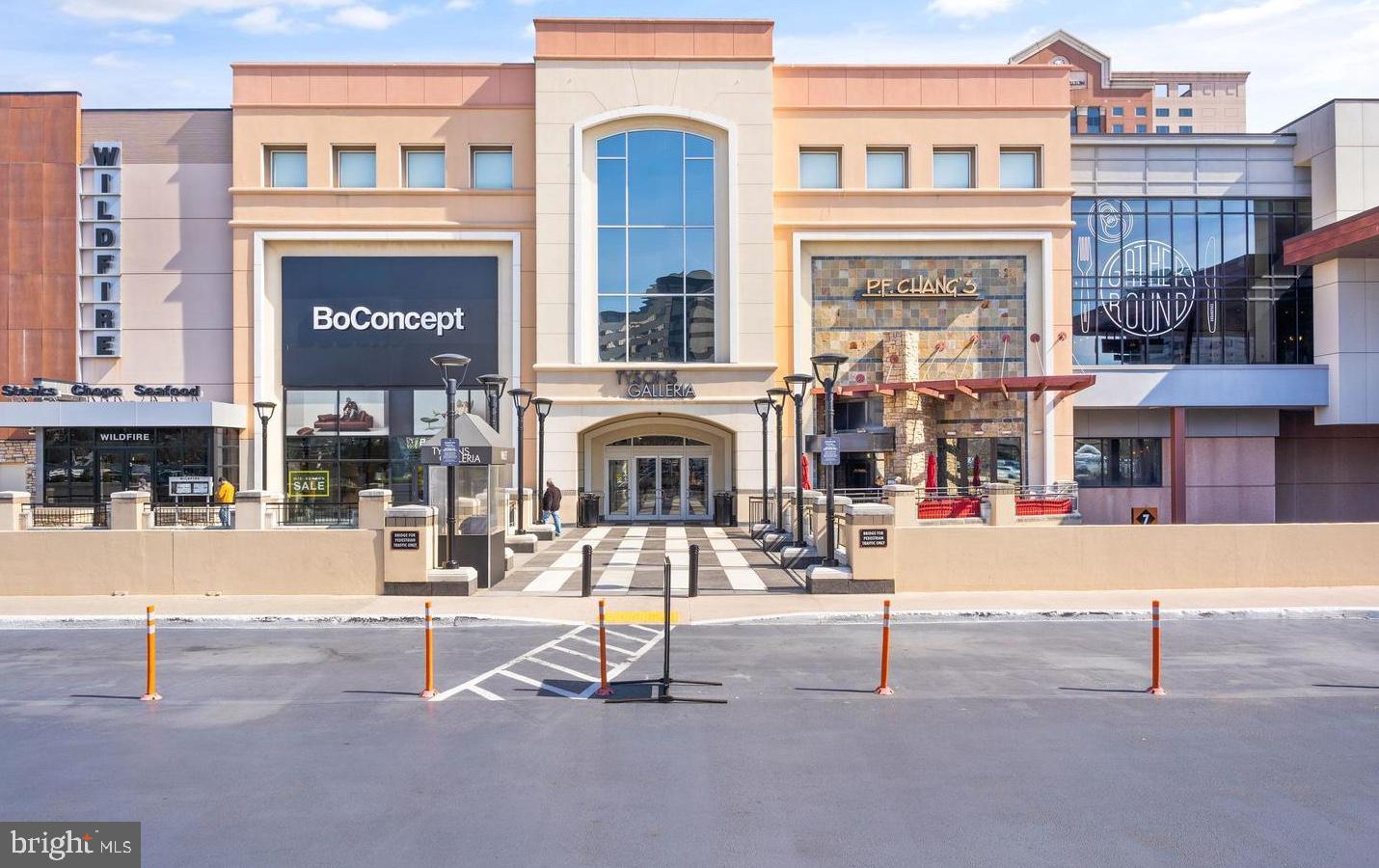 DUNN LORING WOODS - Residential