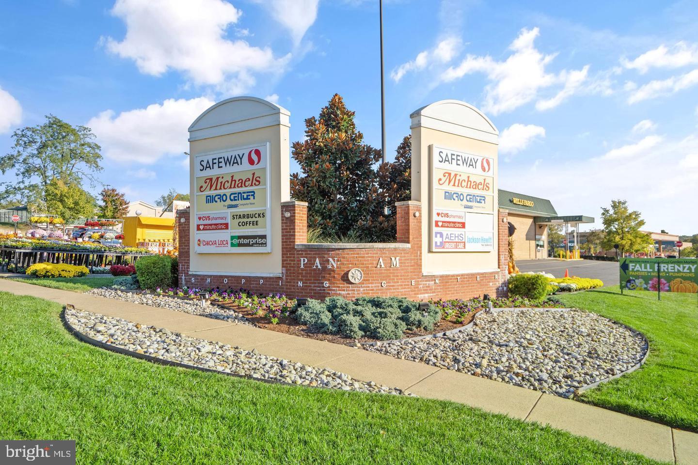 DUNN LORING WOODS - Residential