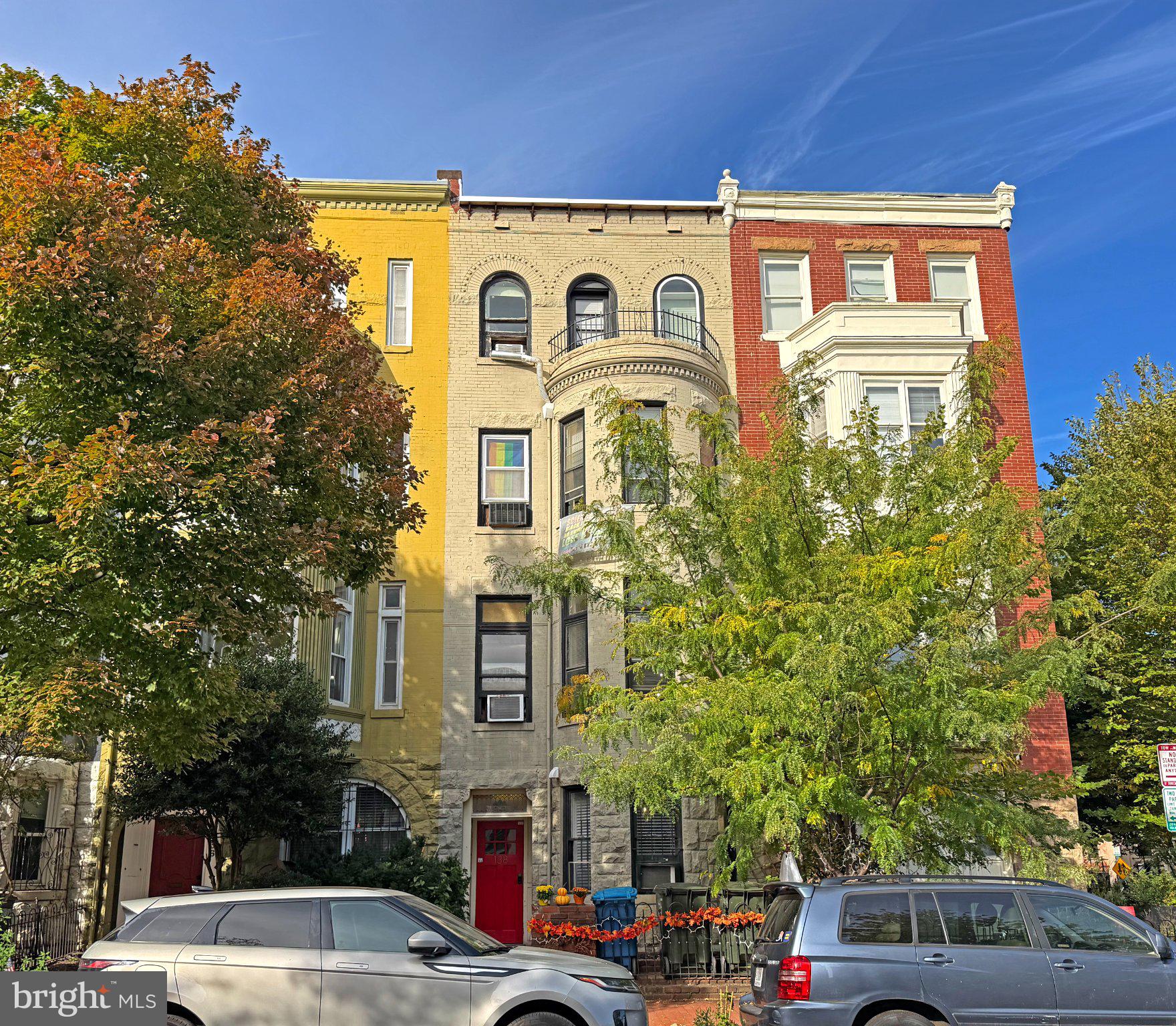 138 6TH STREET NE