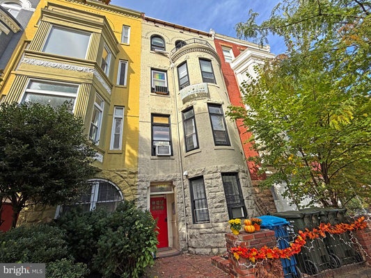 138 6TH ST NE, WASHINGTON, DC 20002 - Image 26f6c0ee8ff4d3f528c6d01fcf043d3c/3708658711