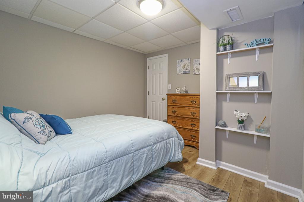 STEWARTS LANDING - Residential