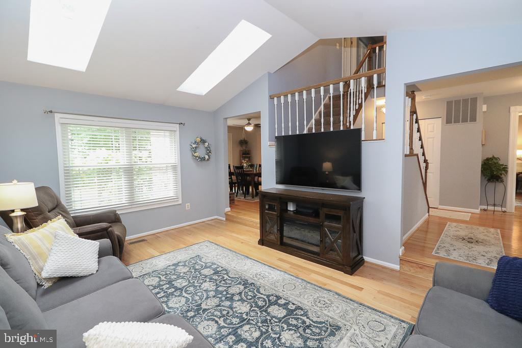 STEWARTS LANDING - Residential