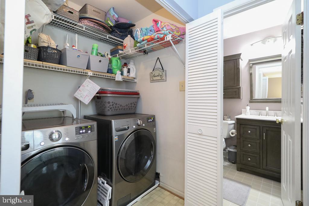 STEWARTS LANDING - Residential