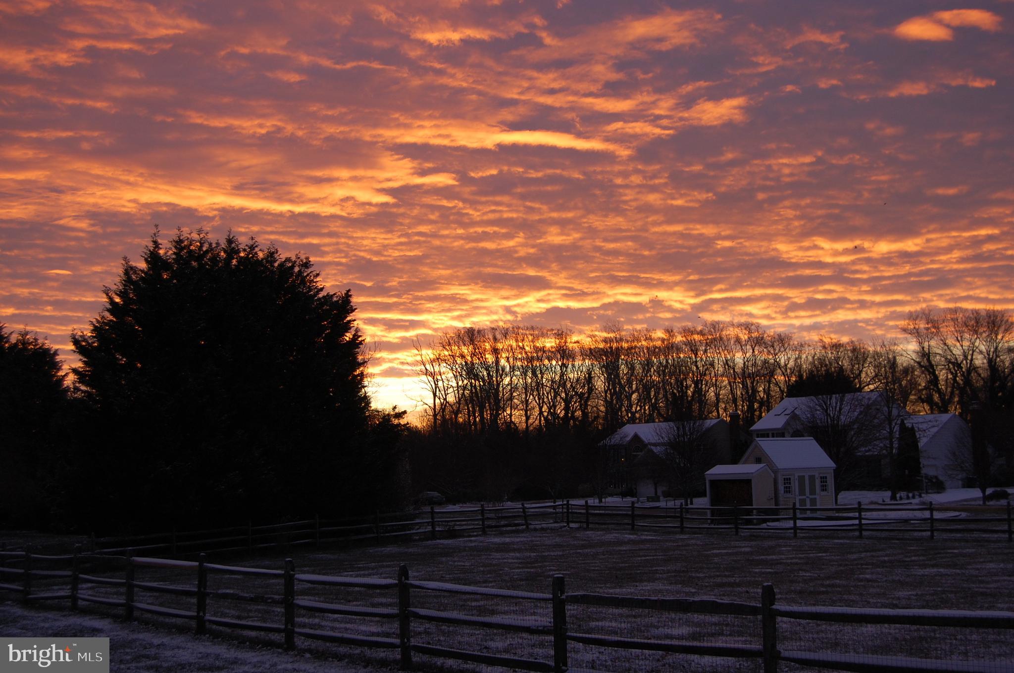 PLEASANT PLAINS - Residential