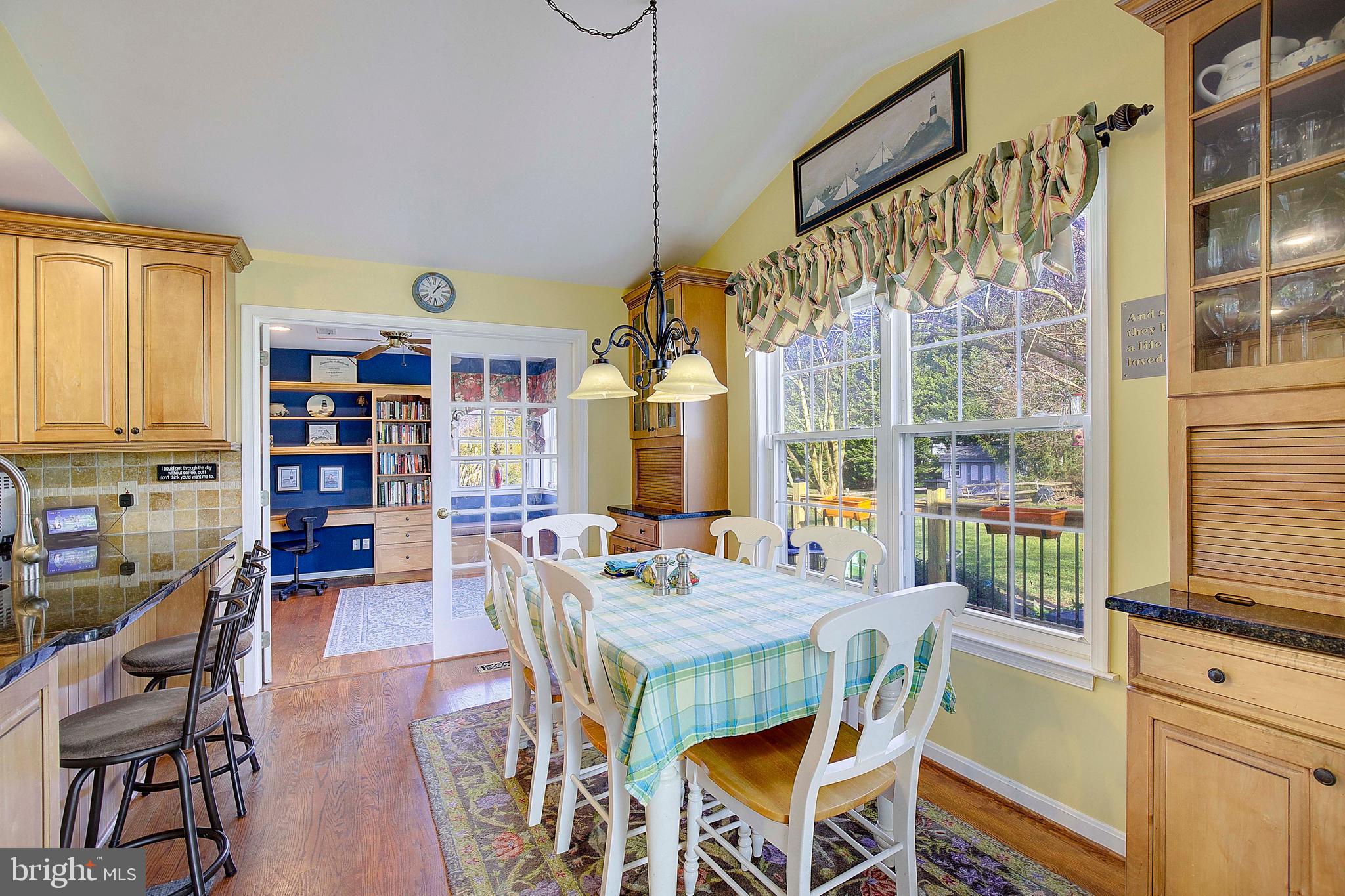 PLEASANT PLAINS - Residential