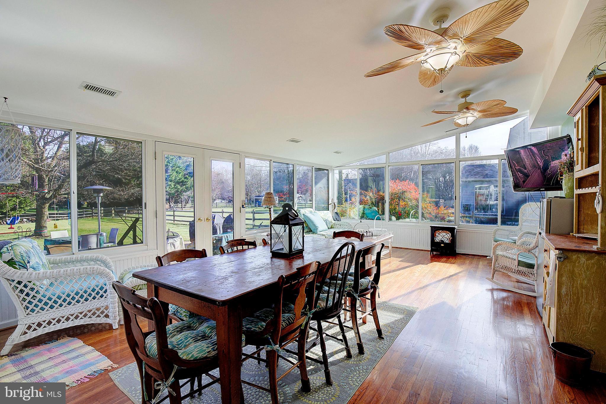 PLEASANT PLAINS - Residential