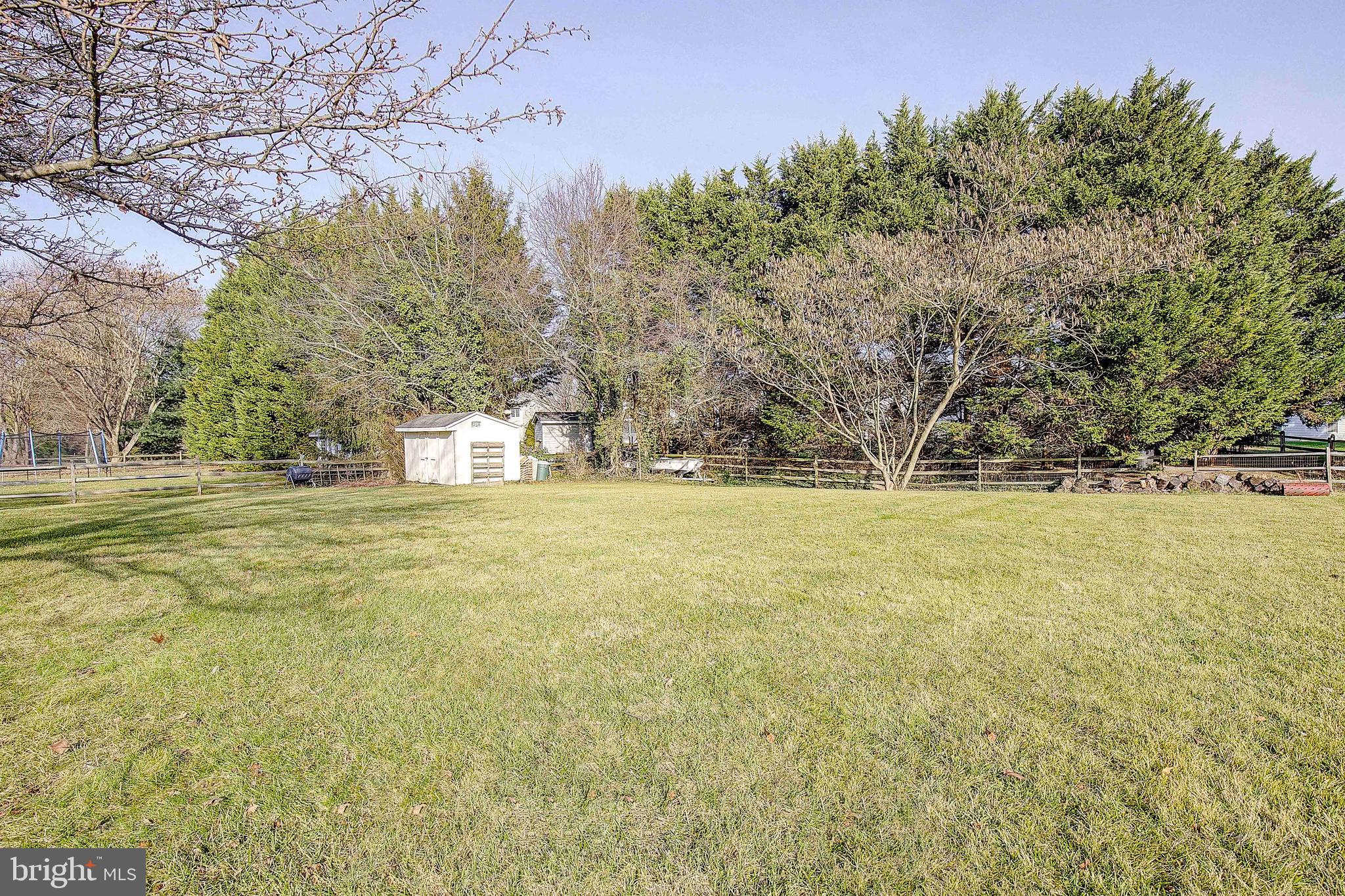 PLEASANT PLAINS - Residential