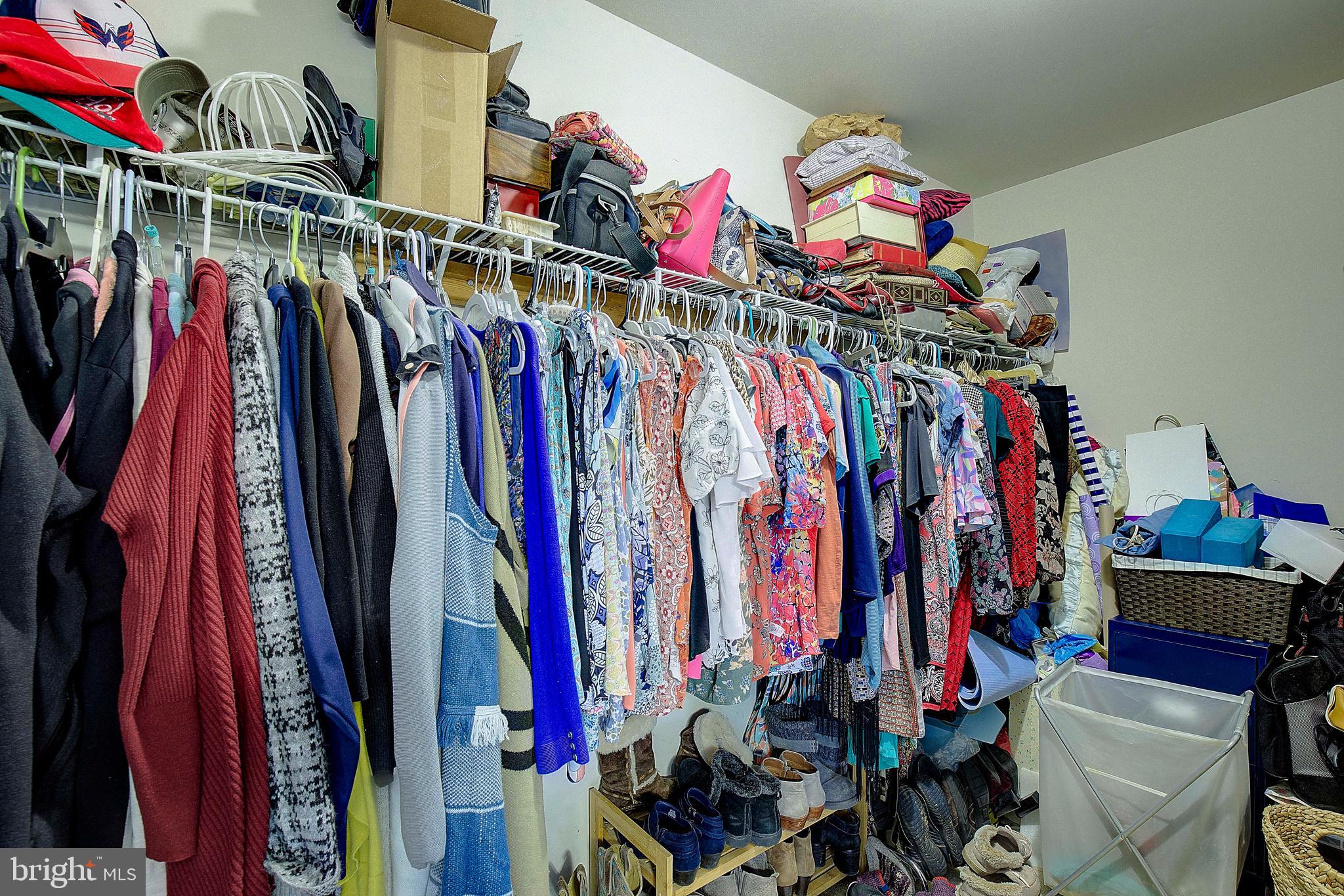 PLEASANT PLAINS - Residential