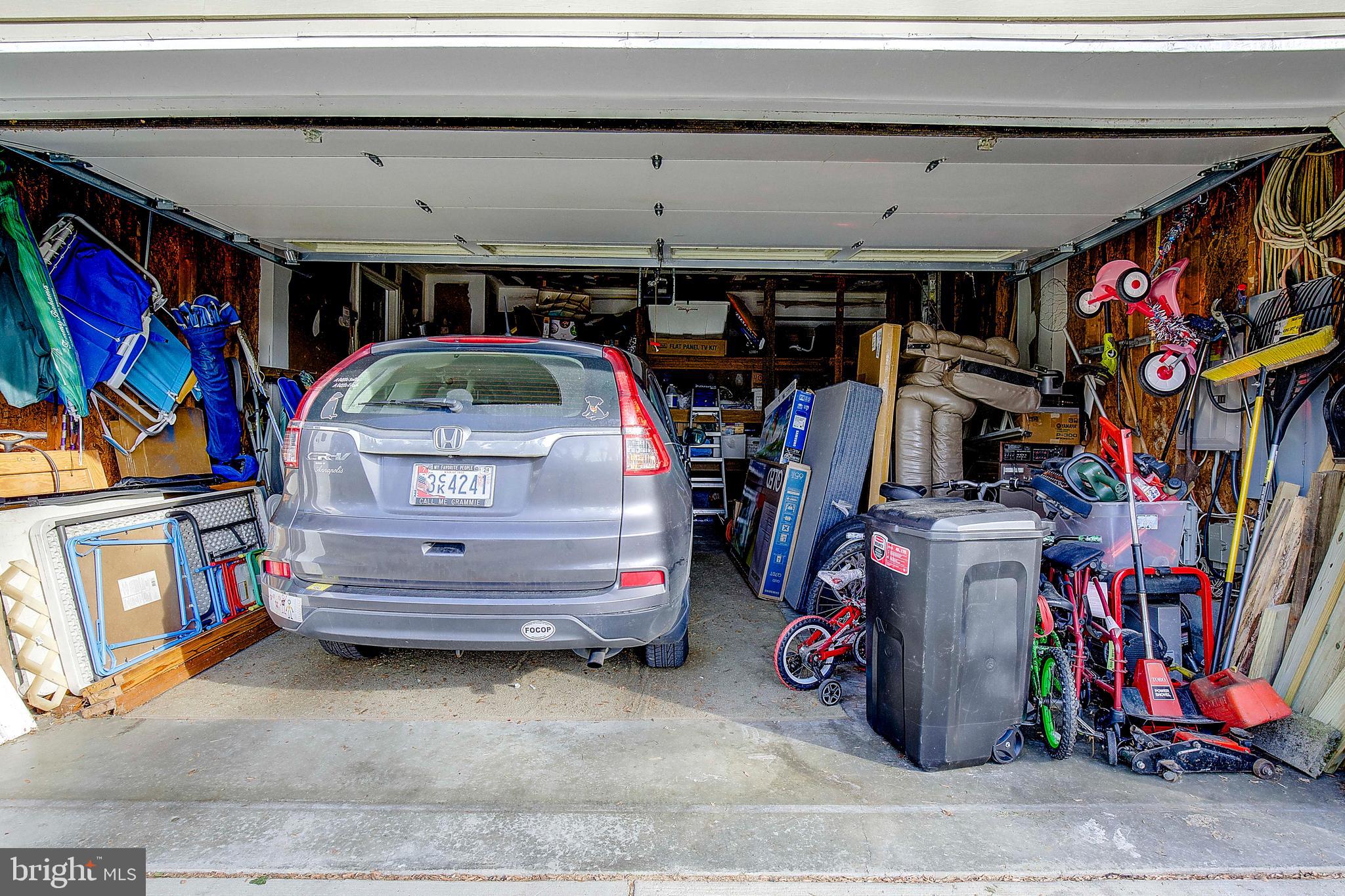 PLEASANT PLAINS - Residential