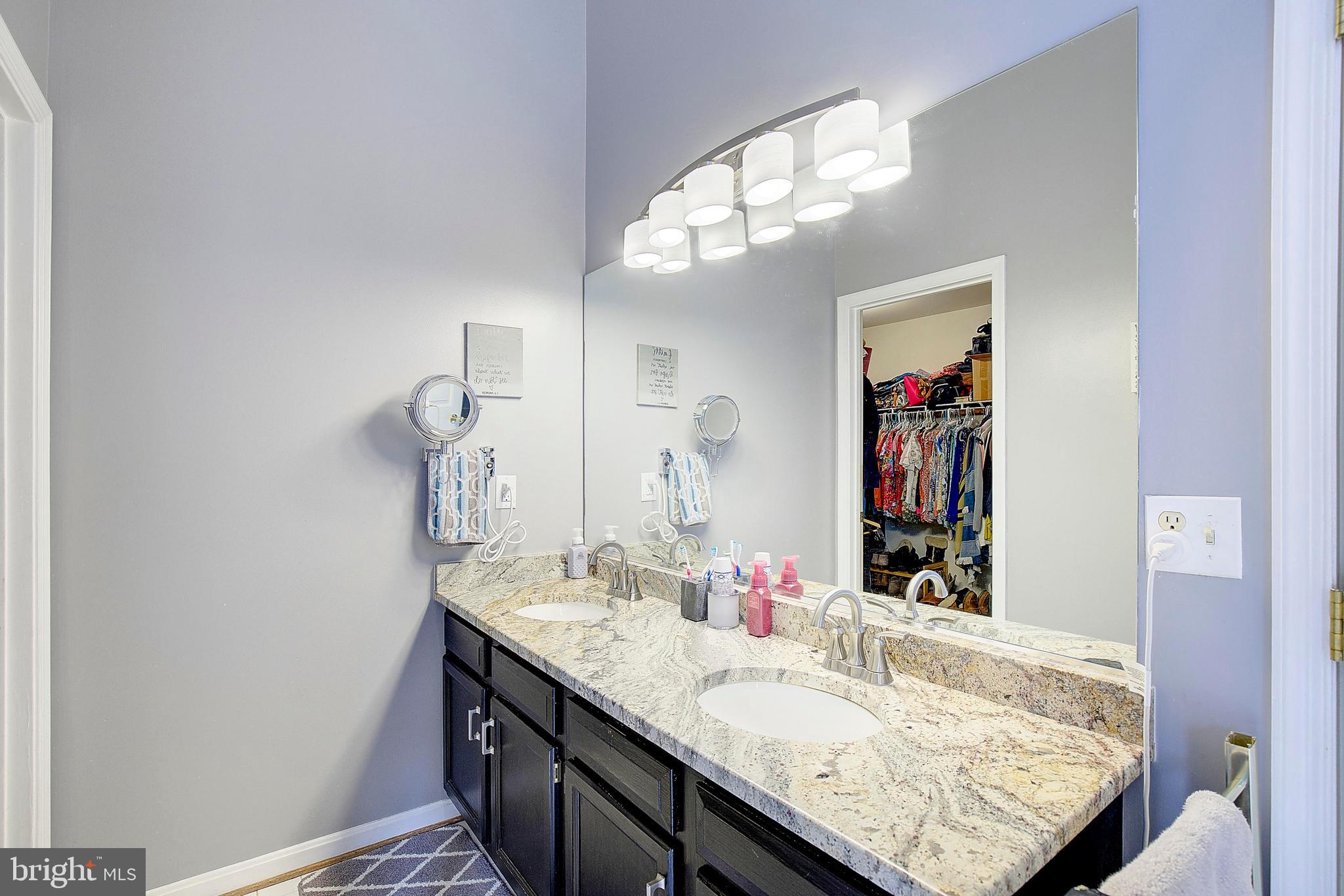 PLEASANT PLAINS - Residential