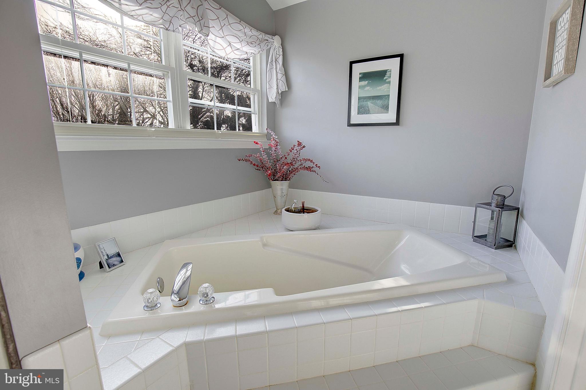 PLEASANT PLAINS - Residential