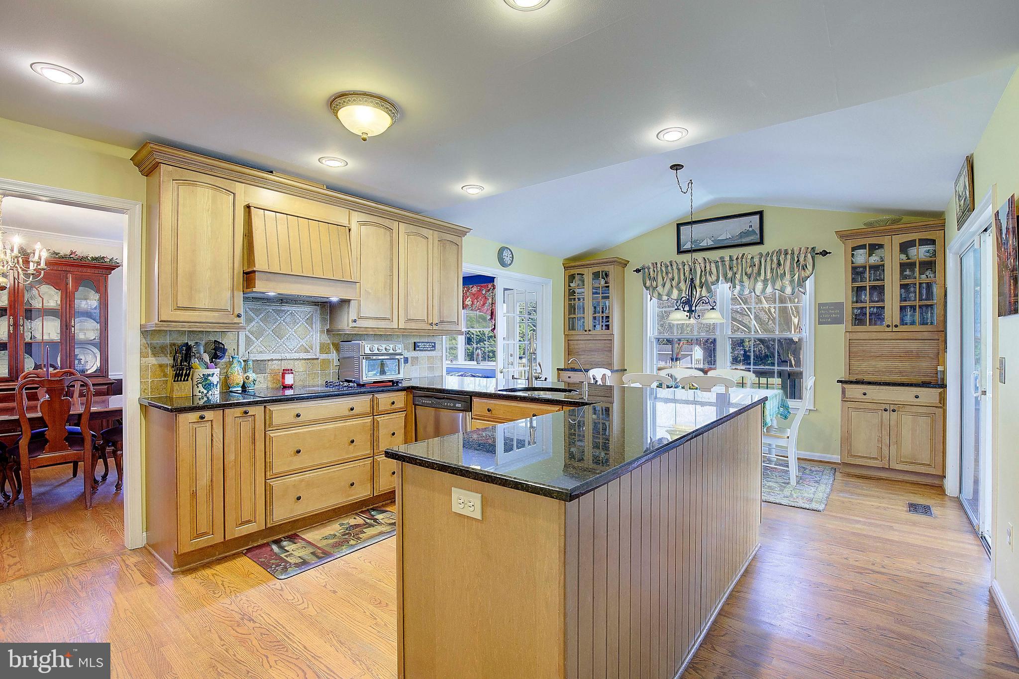 PLEASANT PLAINS - Residential