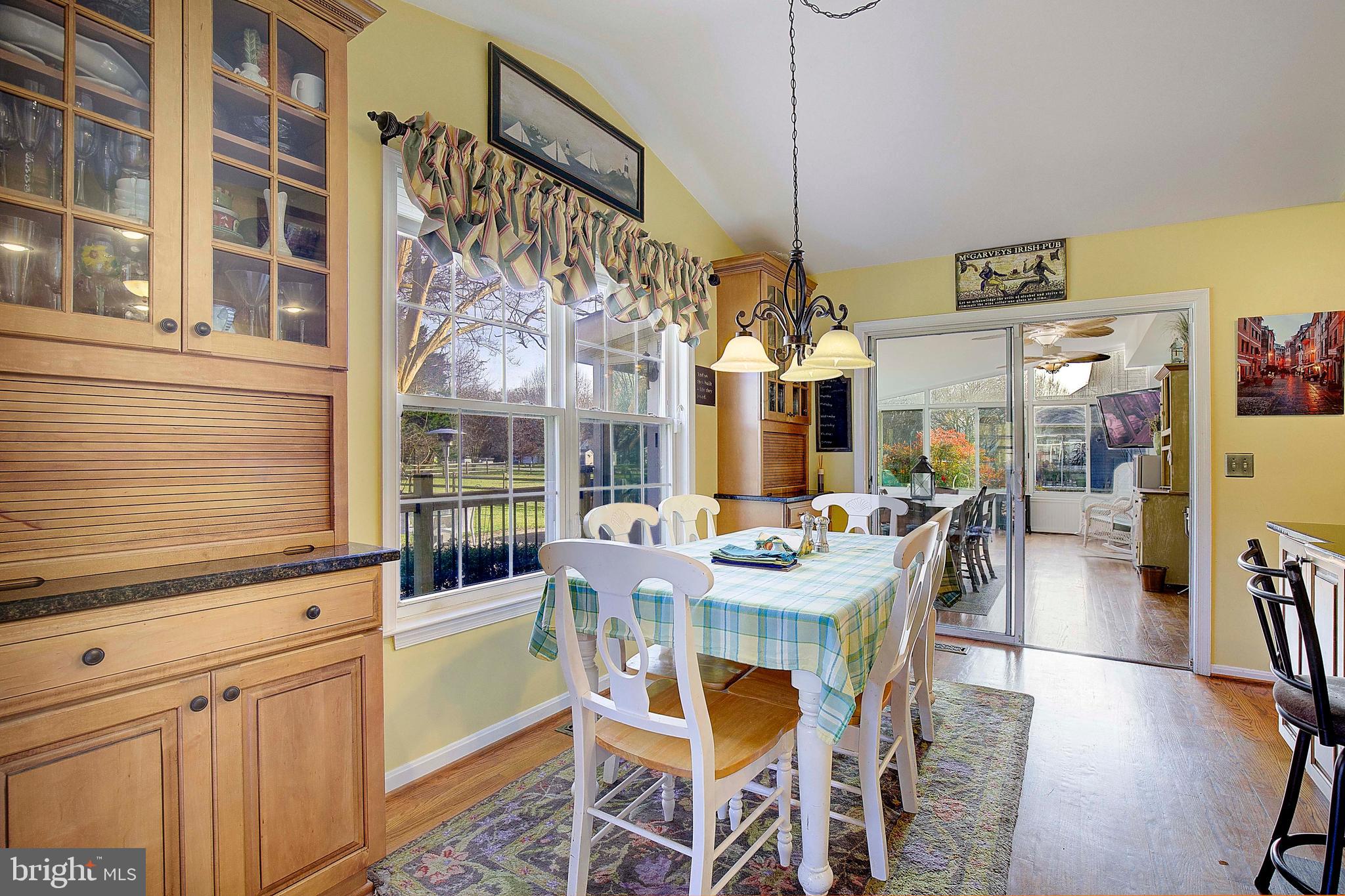 PLEASANT PLAINS - Residential