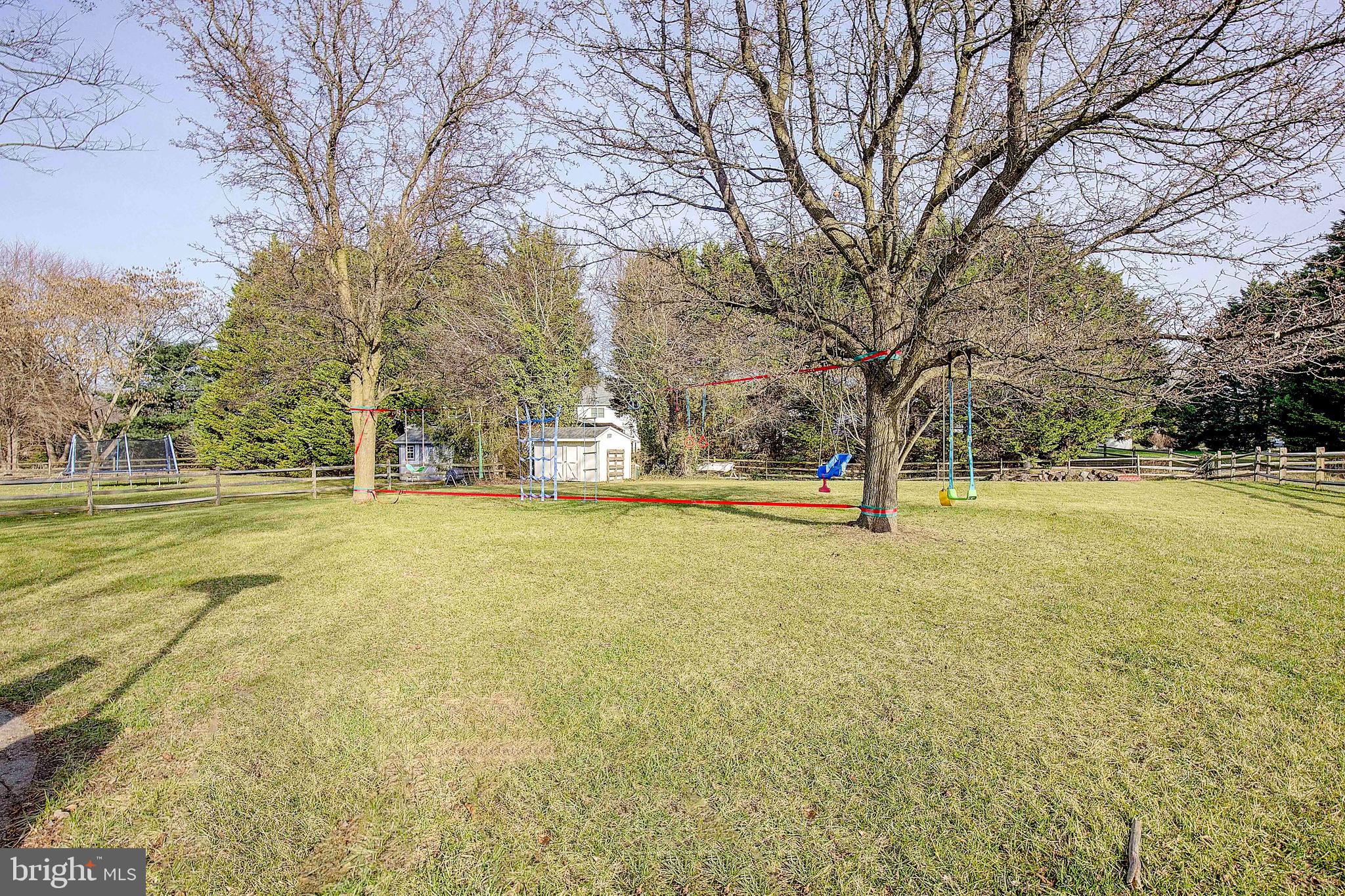 PLEASANT PLAINS - Residential