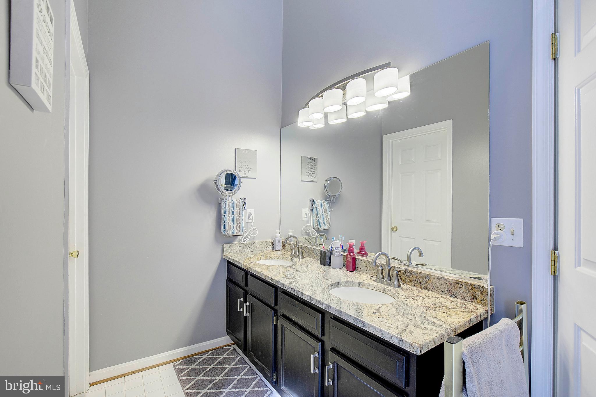 PLEASANT PLAINS - Residential