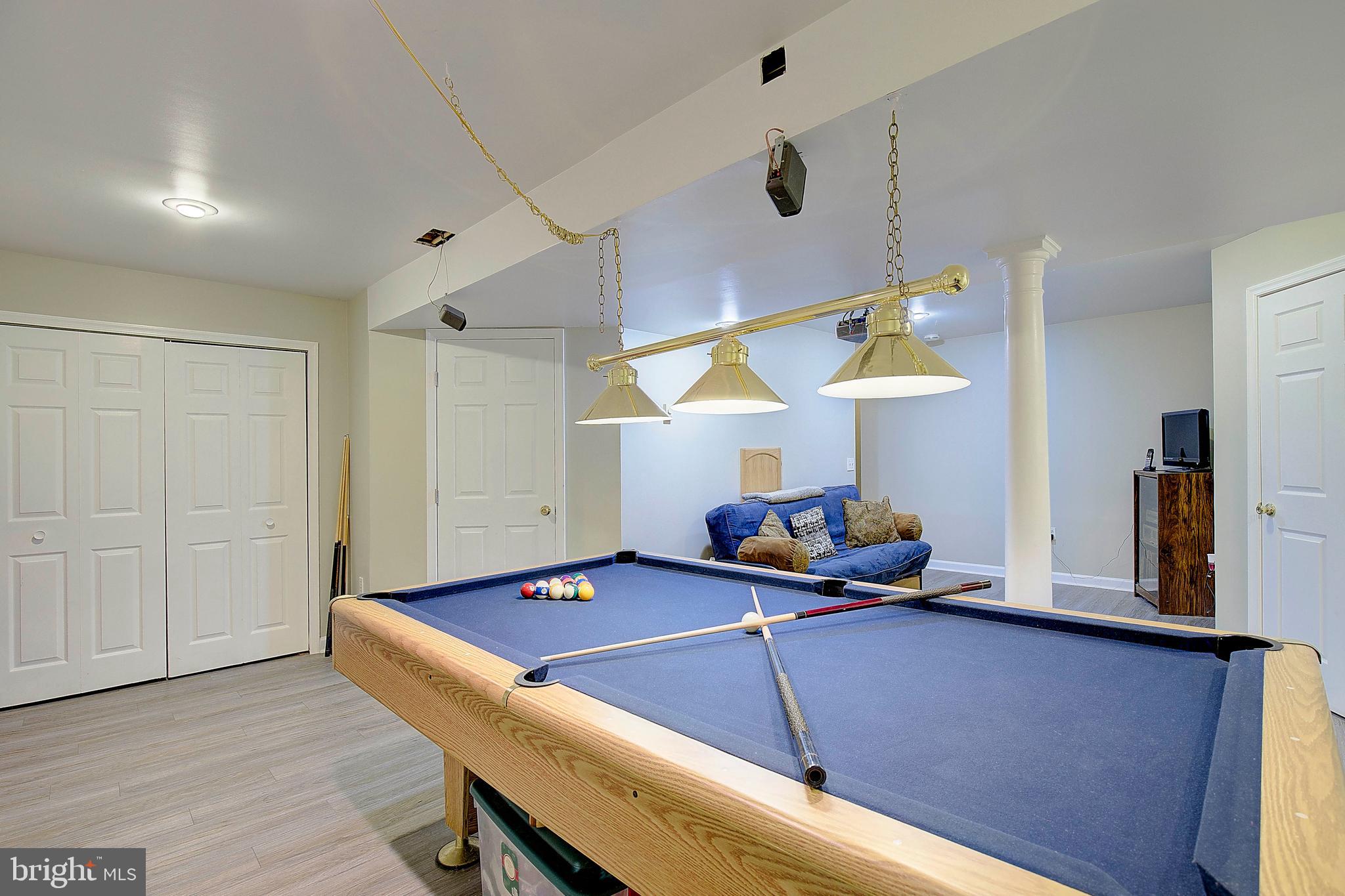 PLEASANT PLAINS - Residential